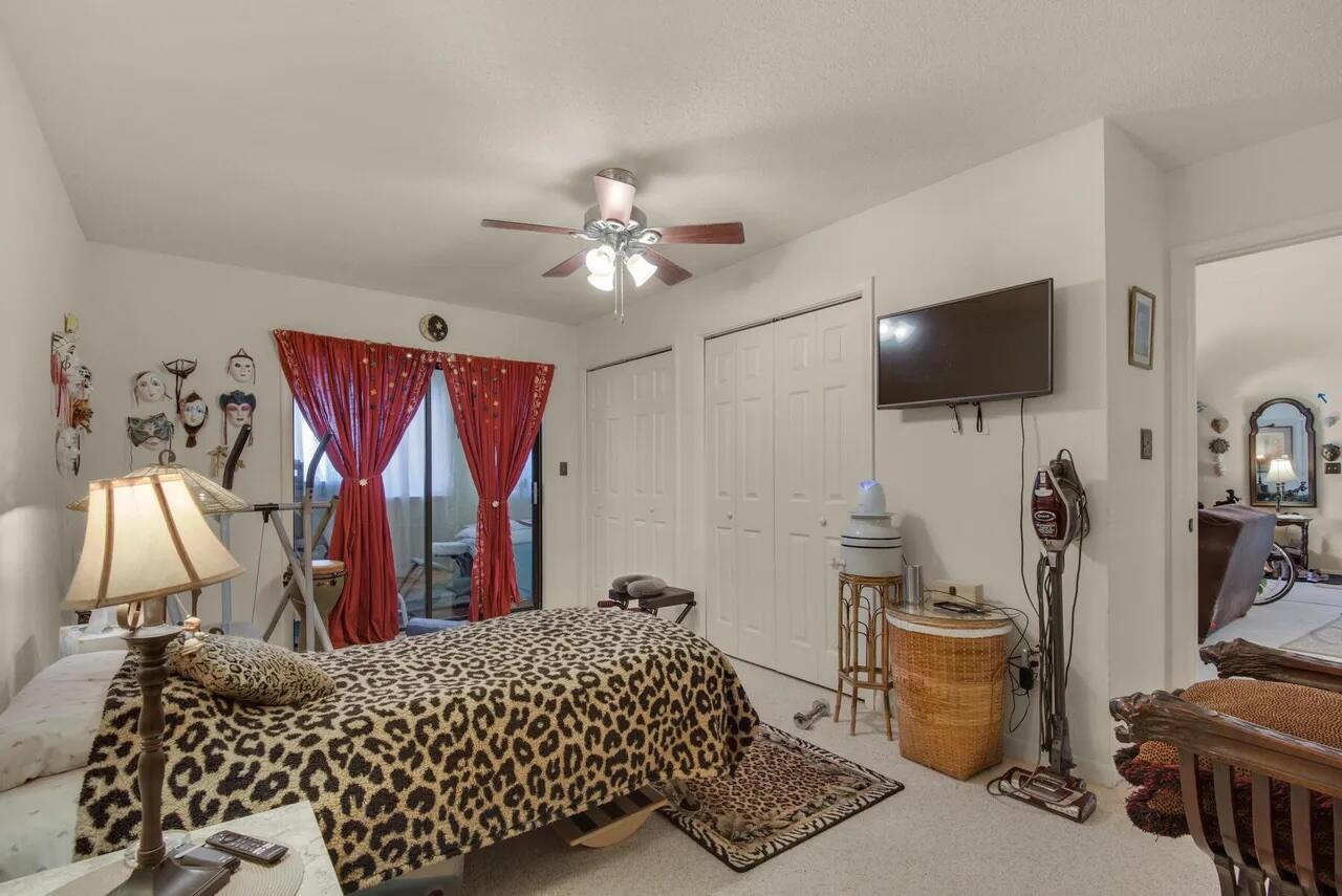 3850 Indian Trail 207