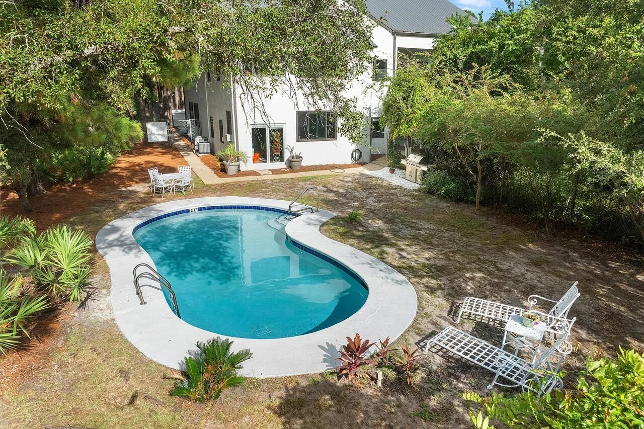 3850 Indian Trail 207