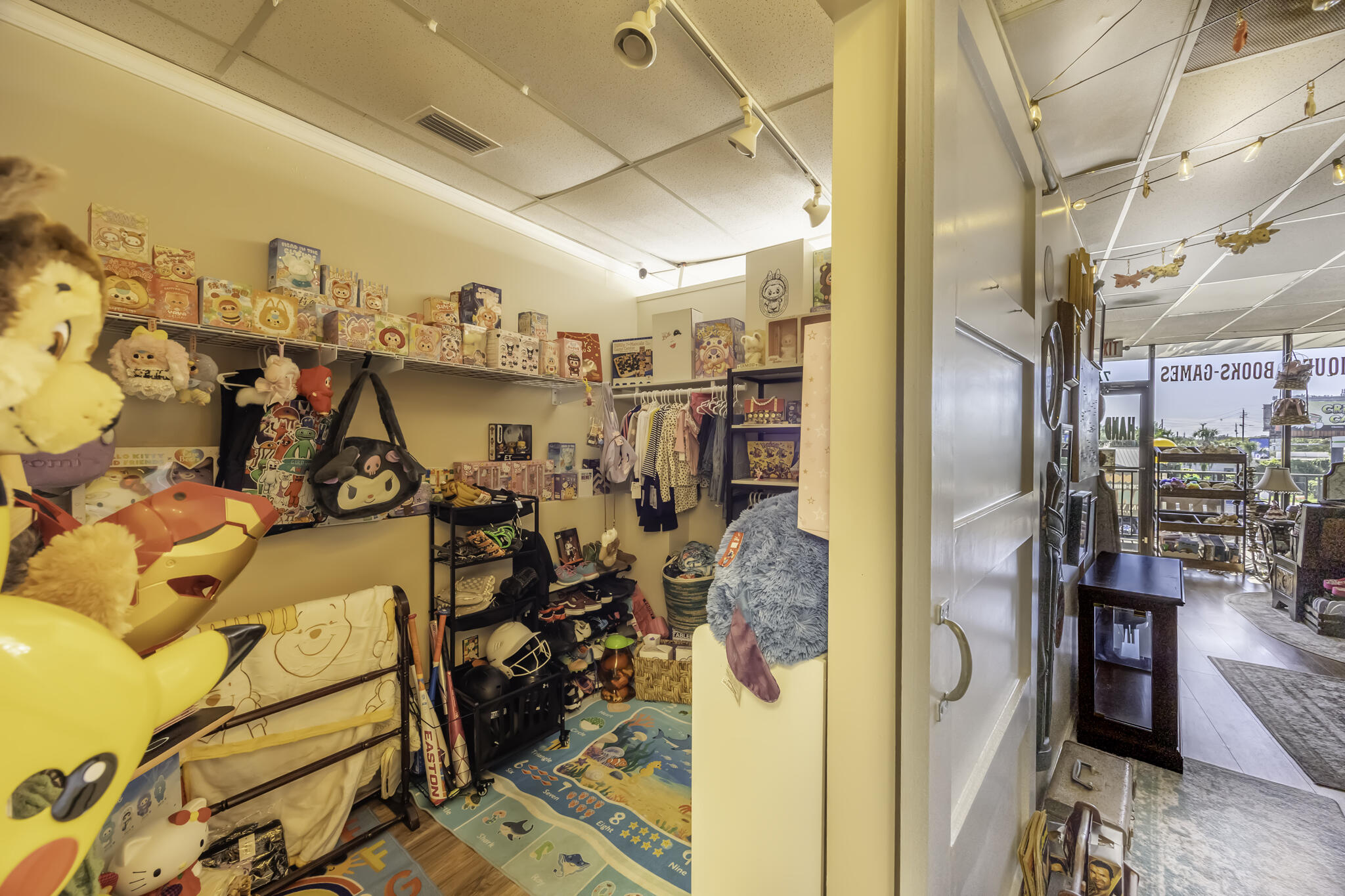 127 Harbor Boulevard 7