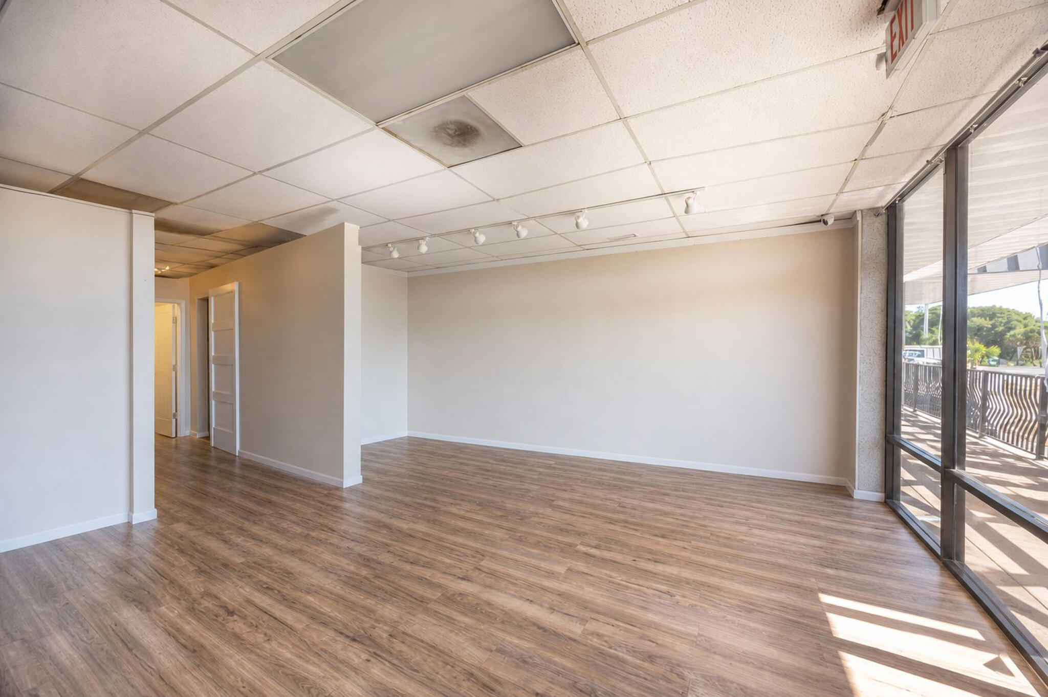 127 Harbor Boulevard 7
