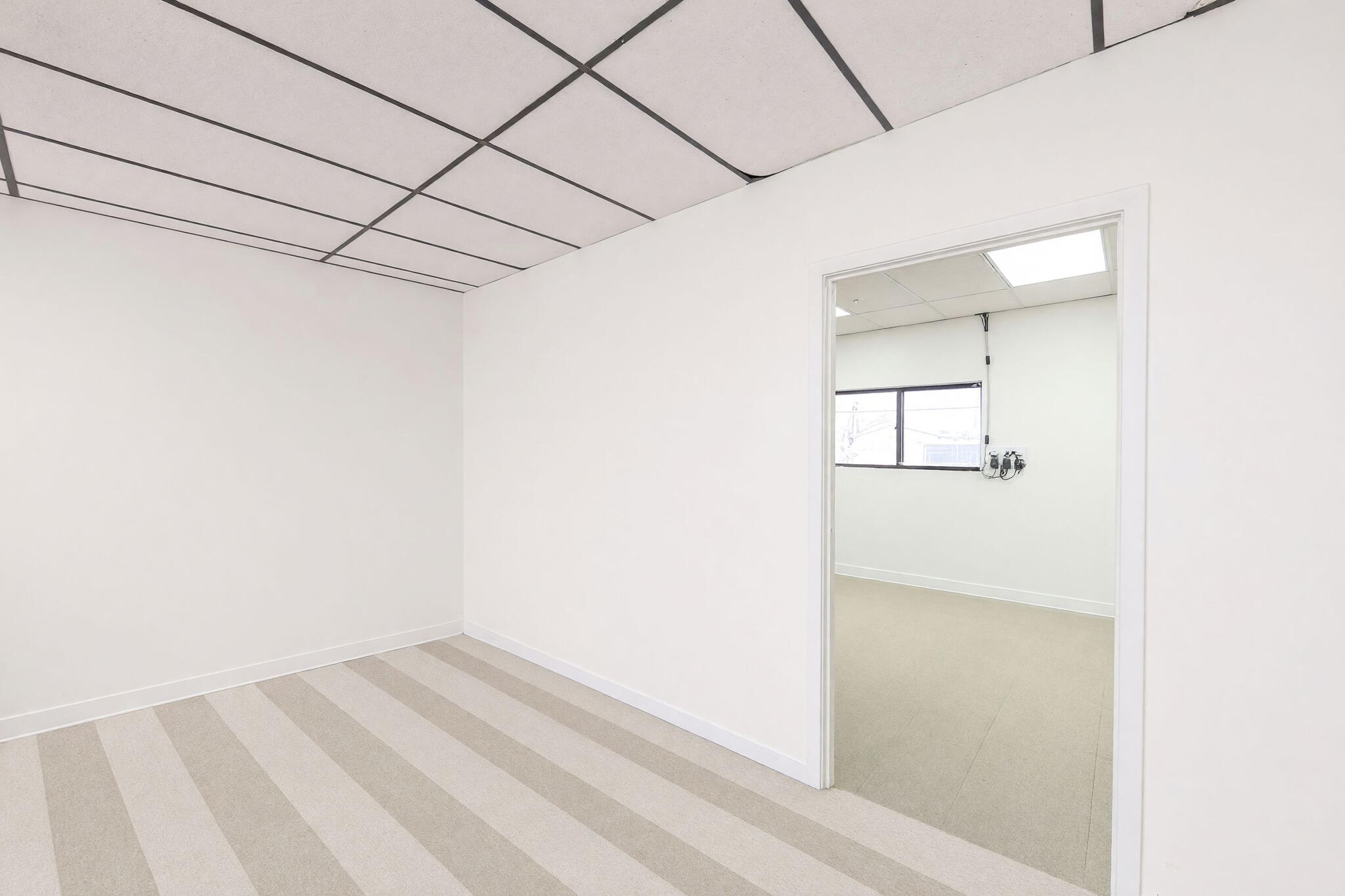 127 Harbor Boulevard 7