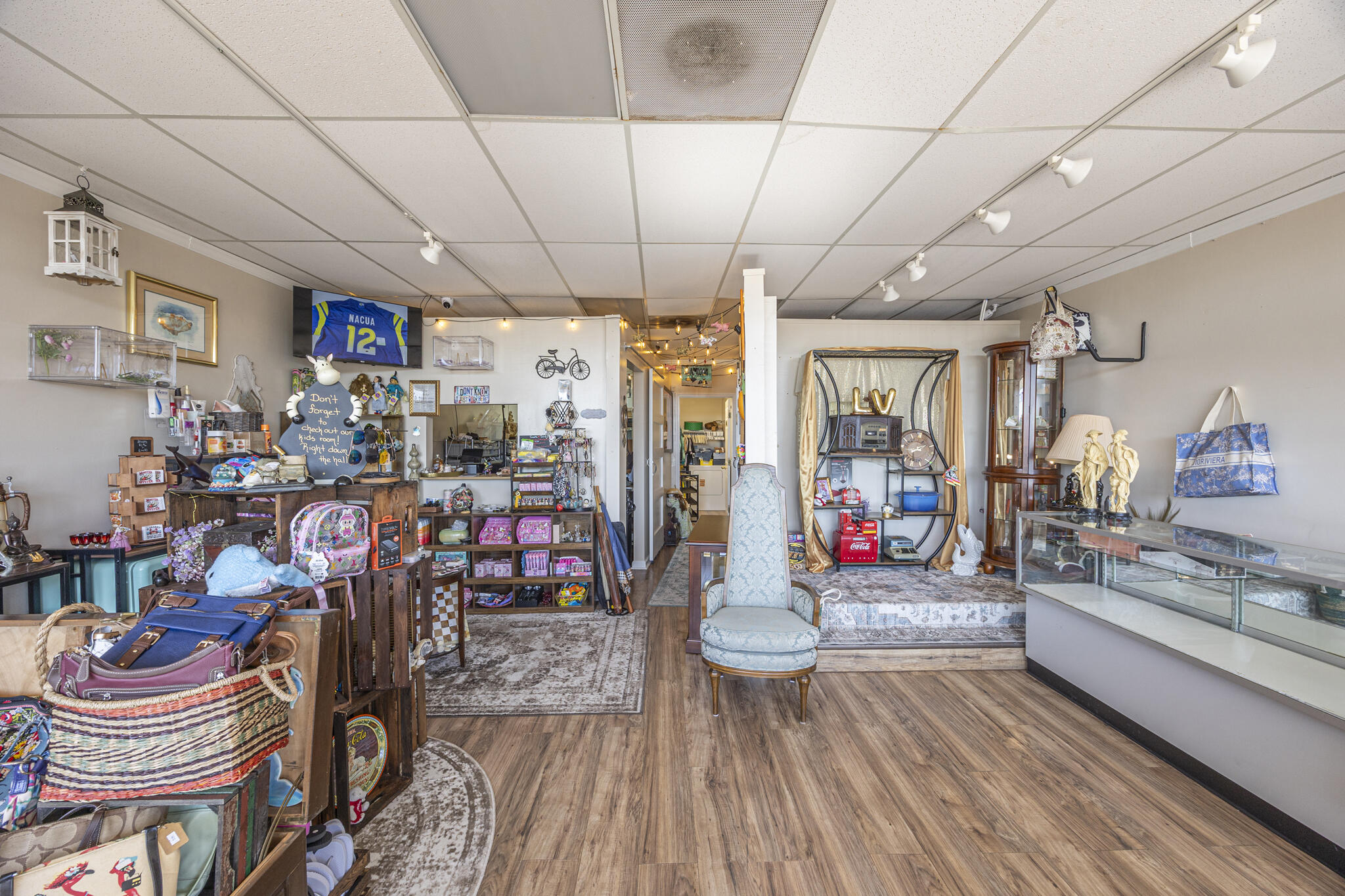 127 Harbor Boulevard 7