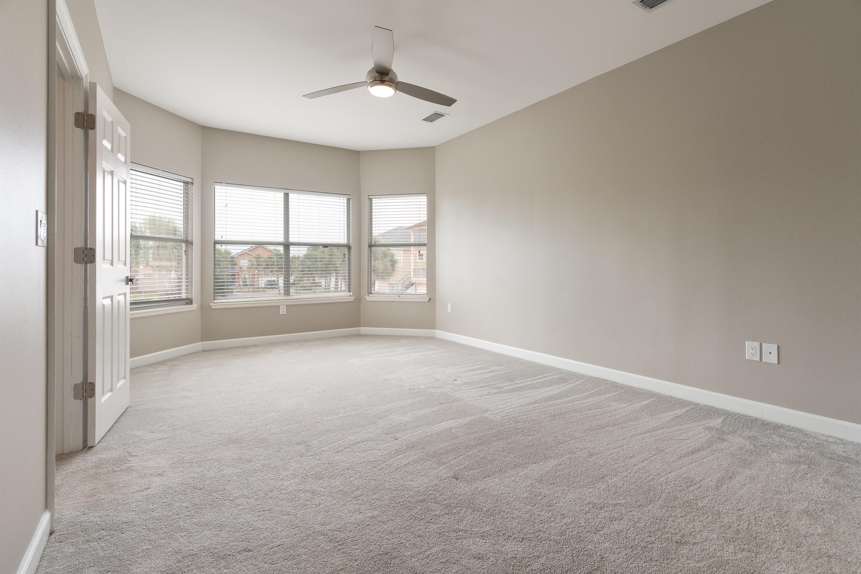 2388 Palm Harbor Drive