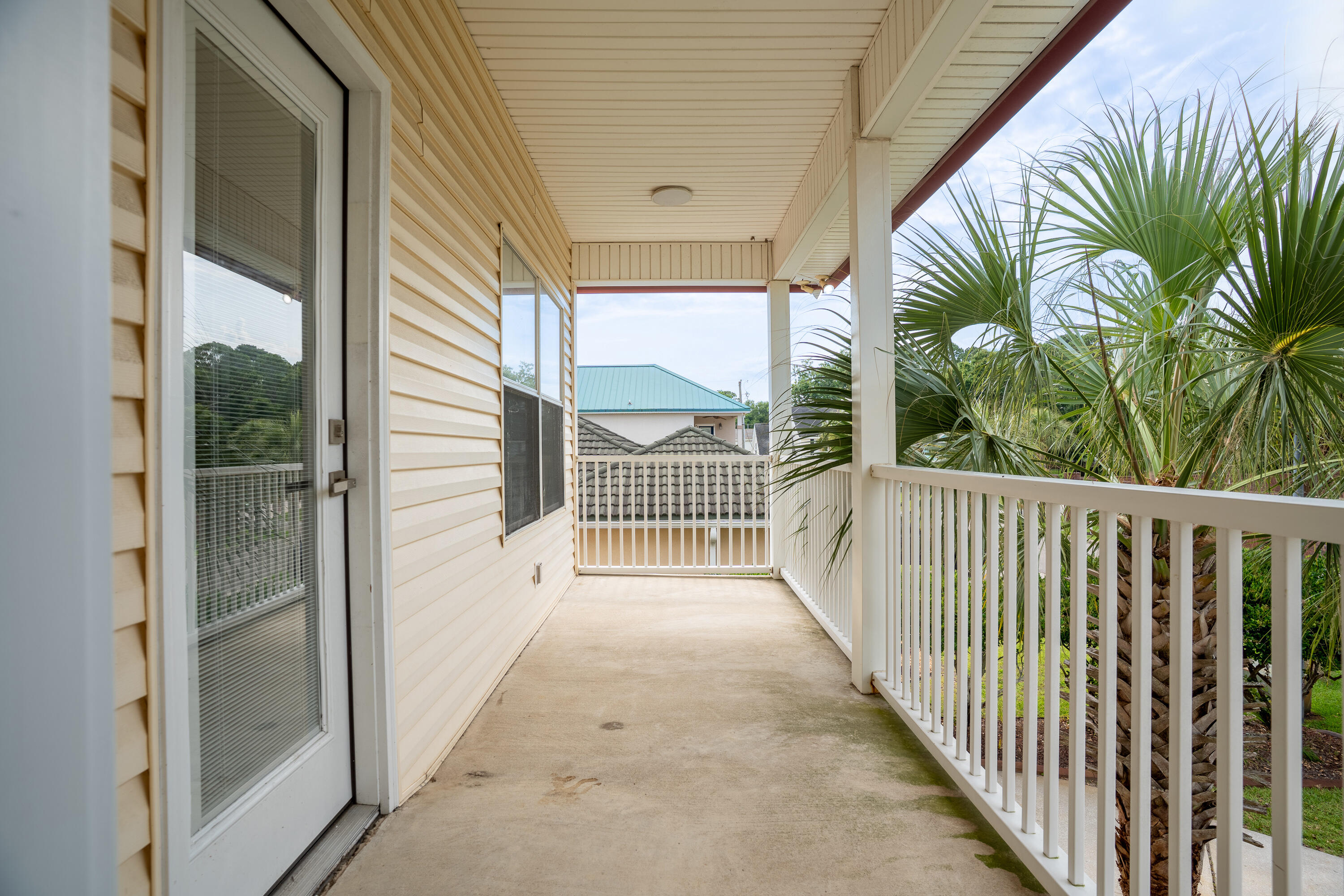 2388 Palm Harbor Drive