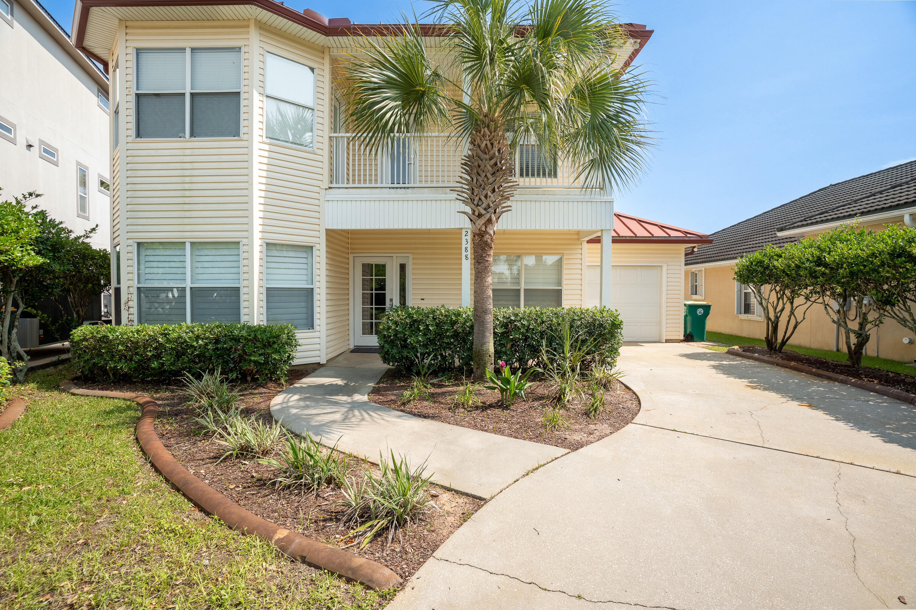 2388 Palm Harbor Drive