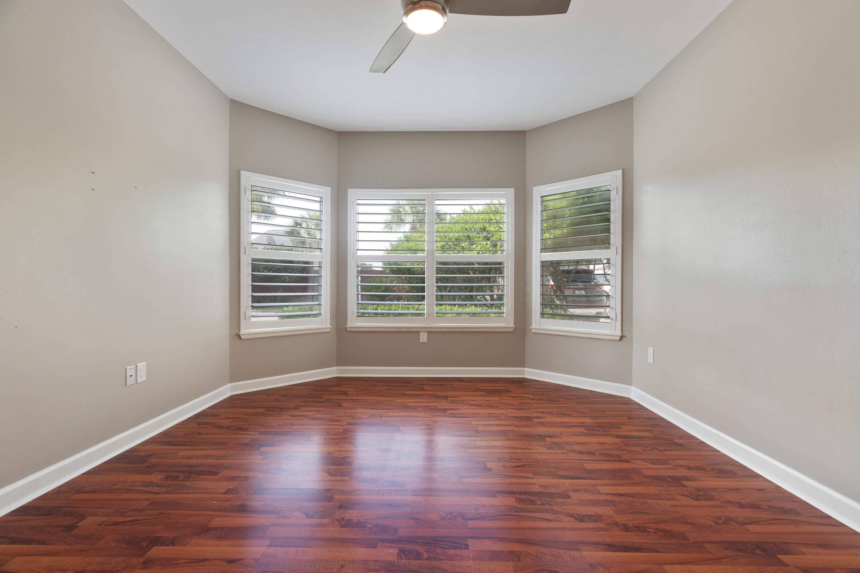 2388 Palm Harbor Drive