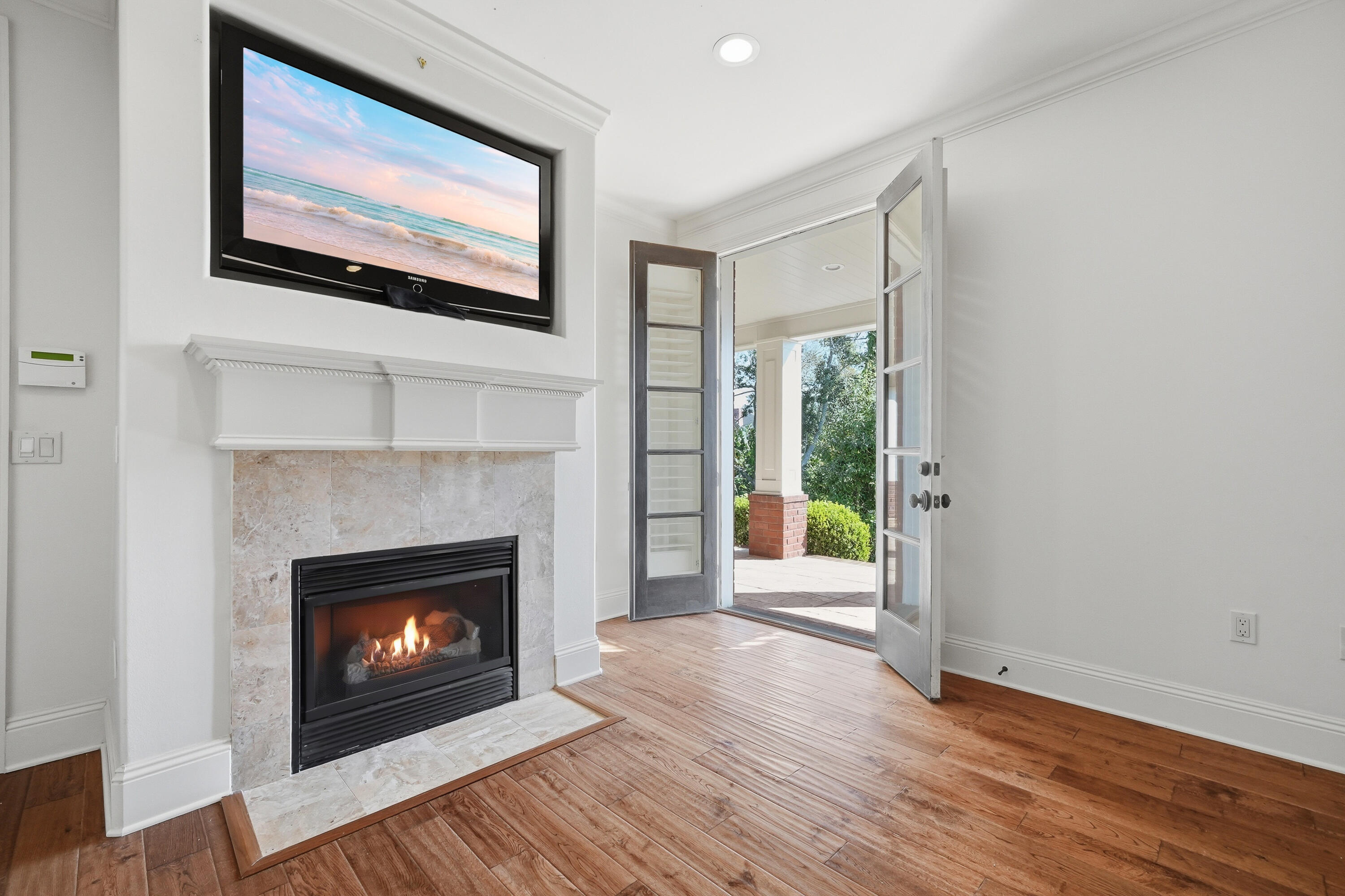 1654 Saint Lawrence Drive