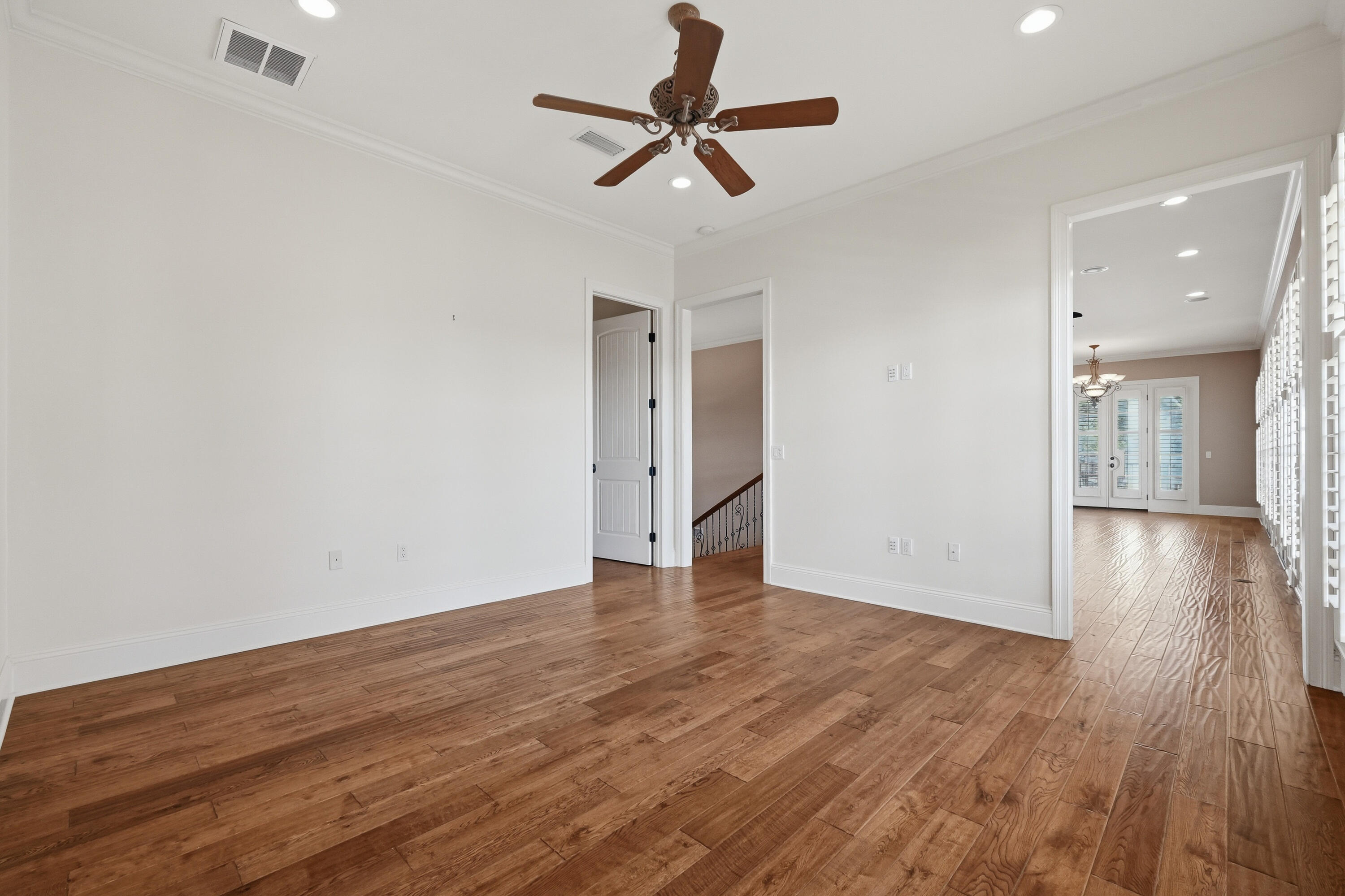1654 Saint Lawrence Drive