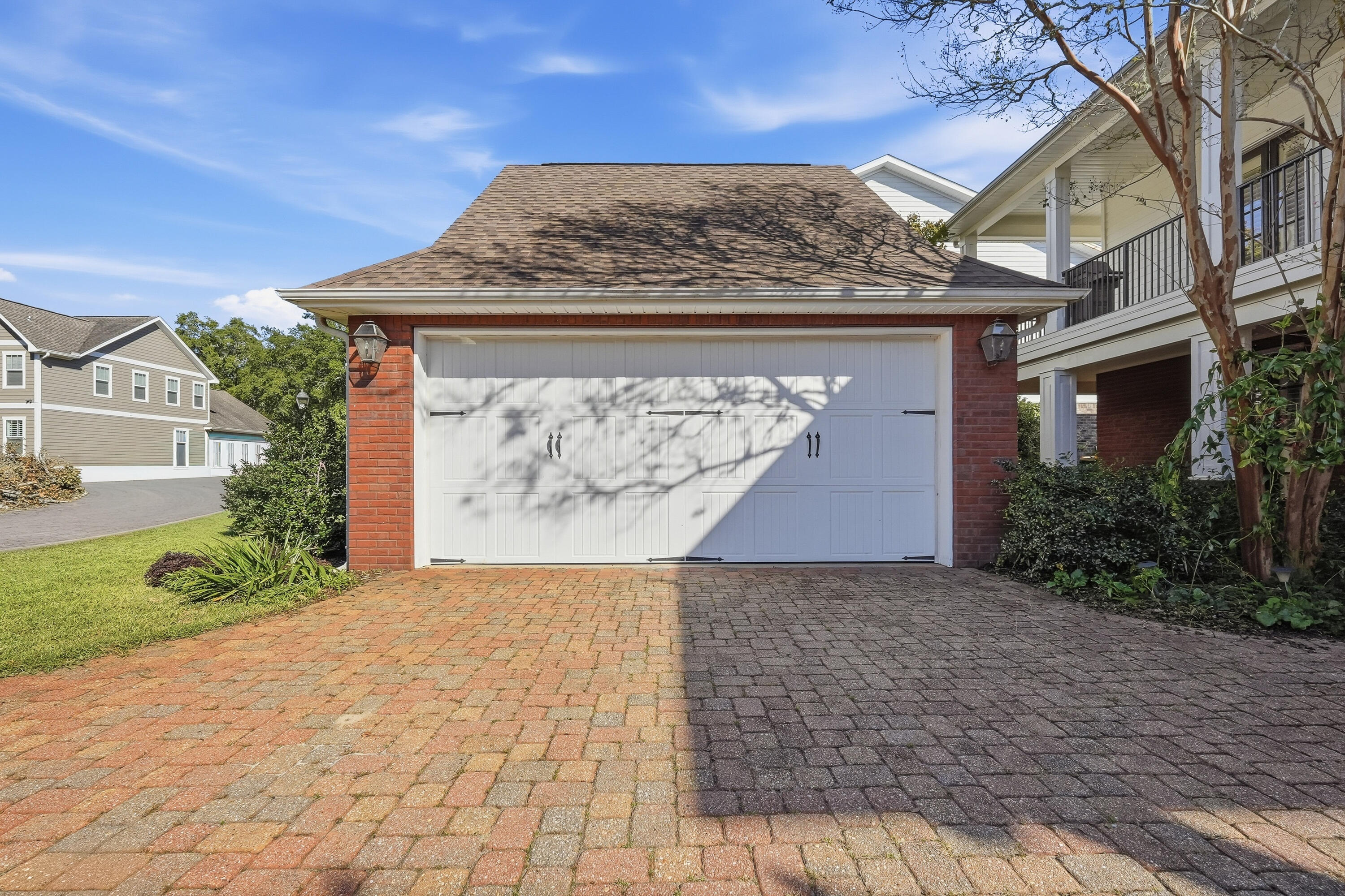 1654 Saint Lawrence Drive