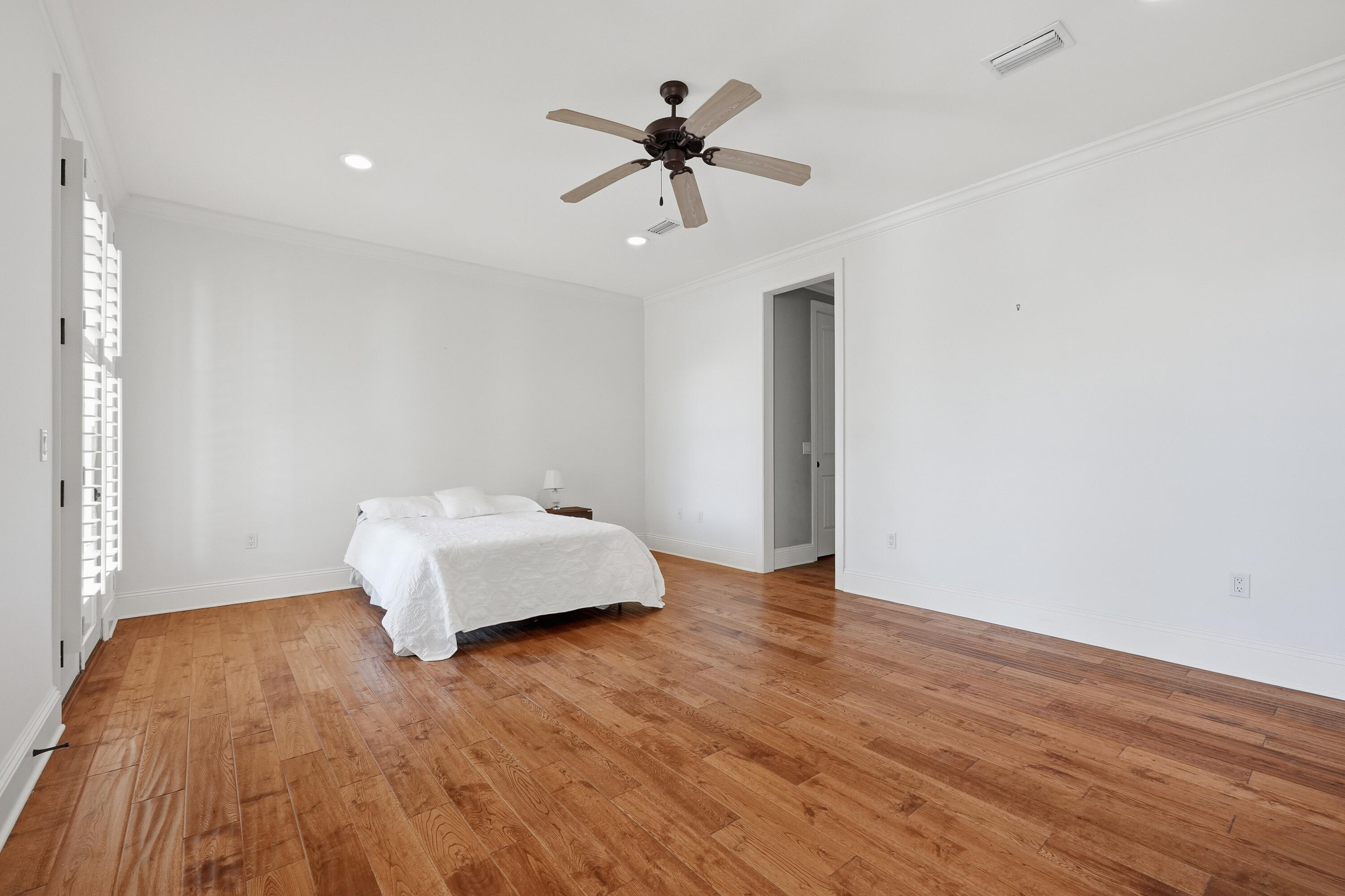 1654 Saint Lawrence Drive