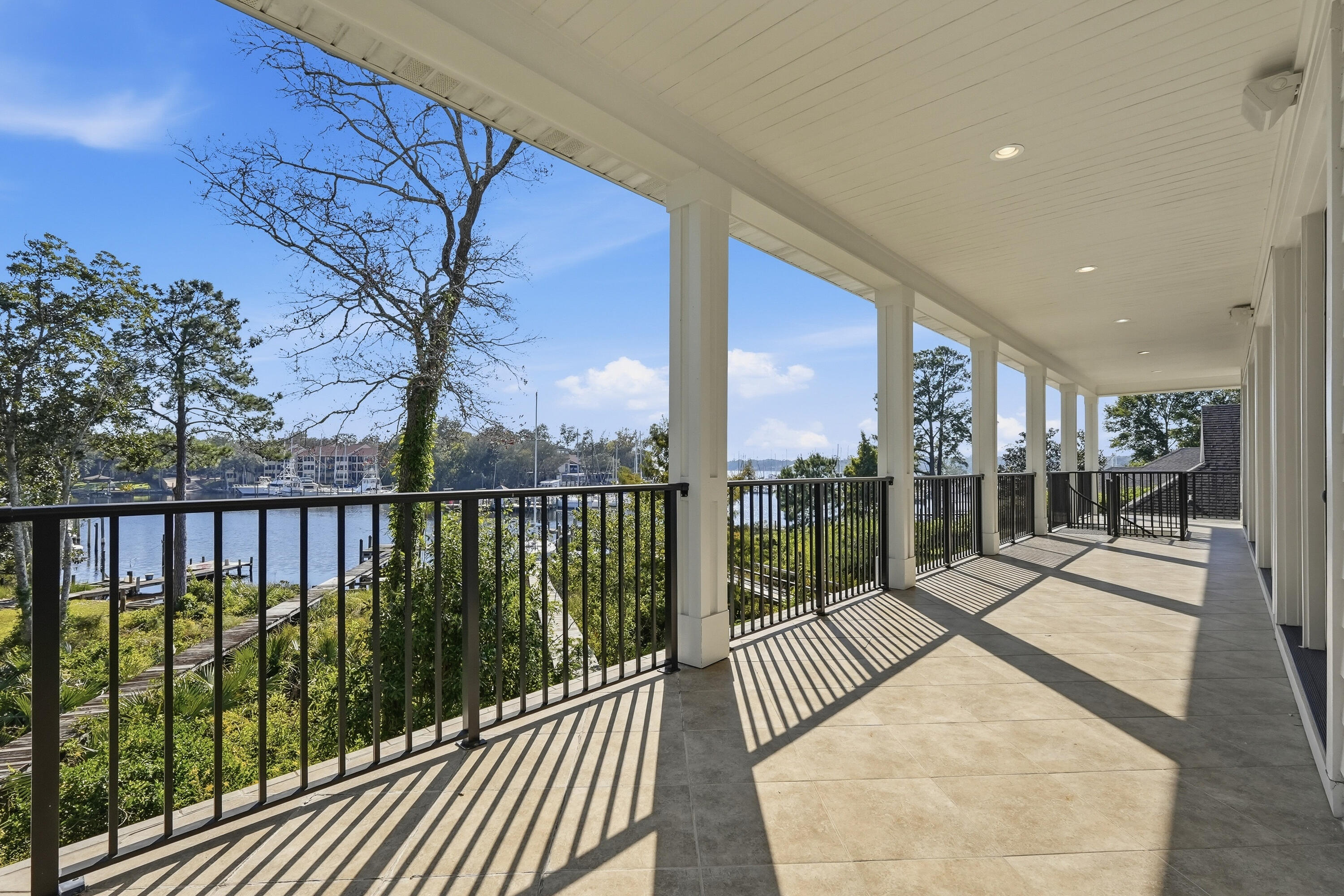 1654 Saint Lawrence Drive