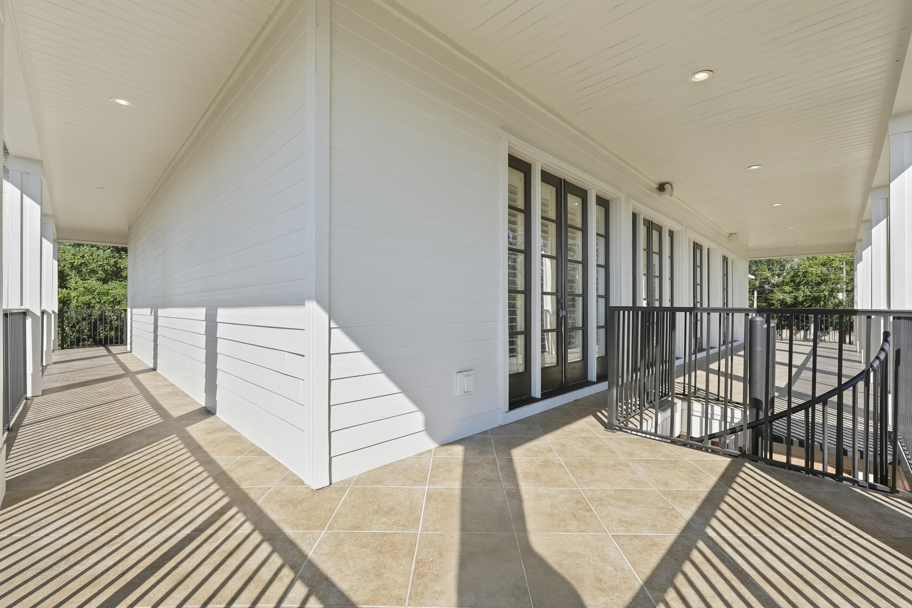 1654 Saint Lawrence Drive
