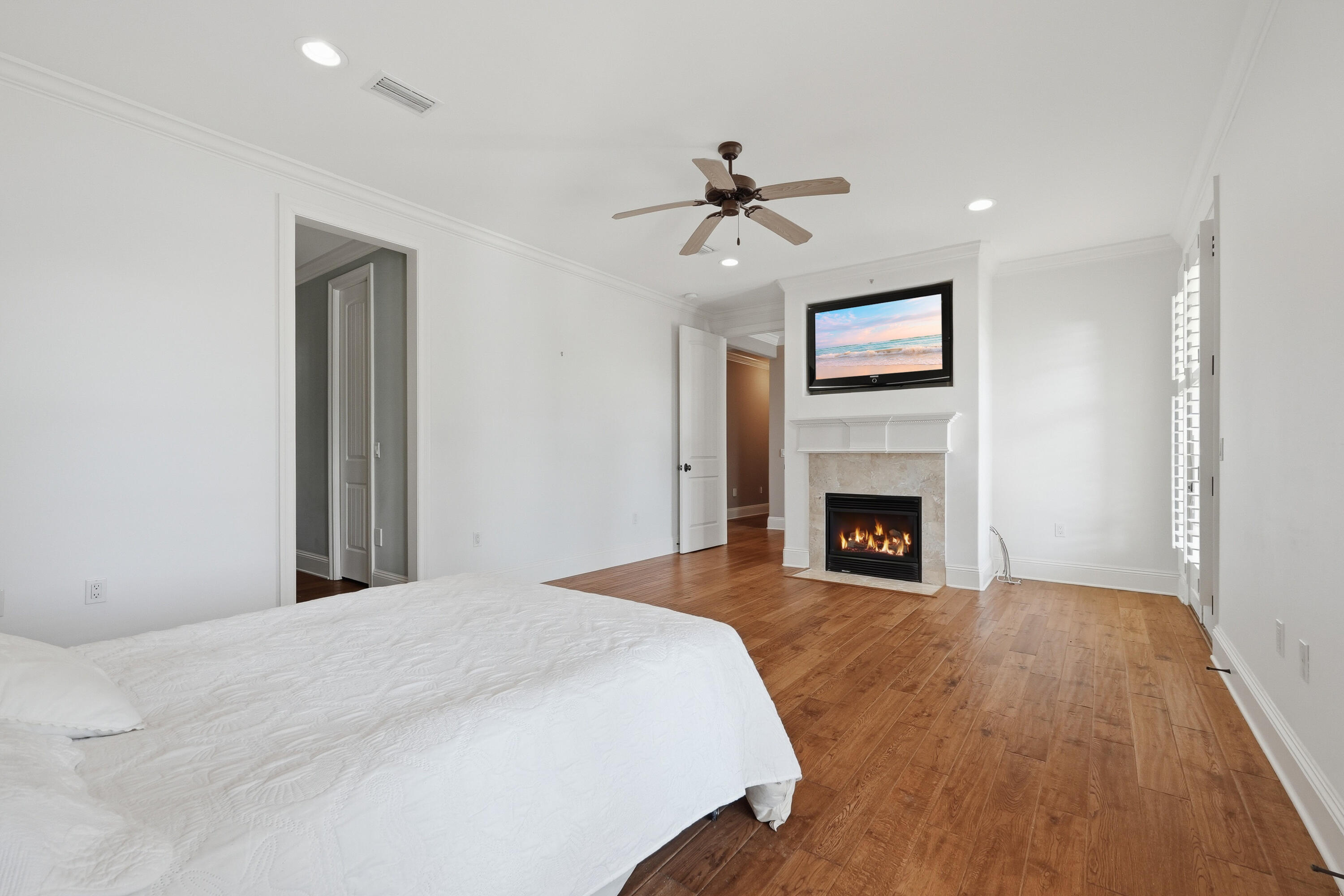 1654 Saint Lawrence Drive
