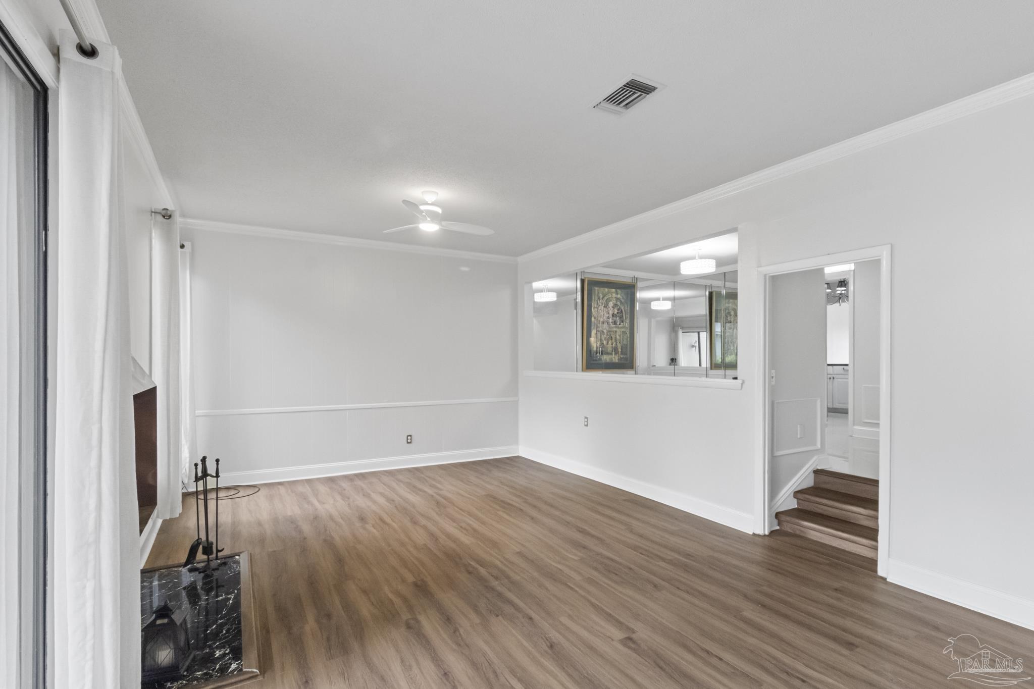 11 Hillbrook Way