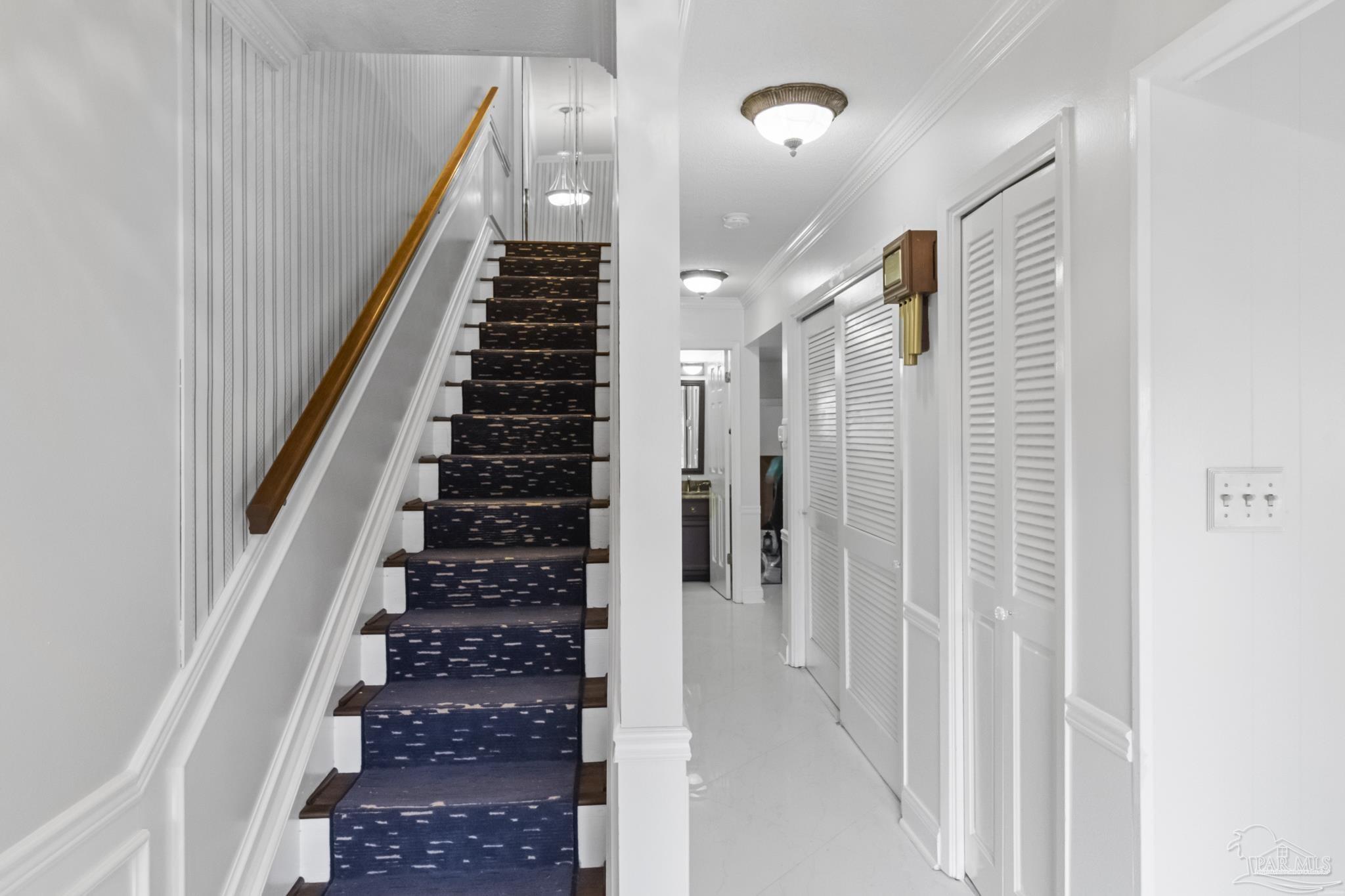 11 Hillbrook Way