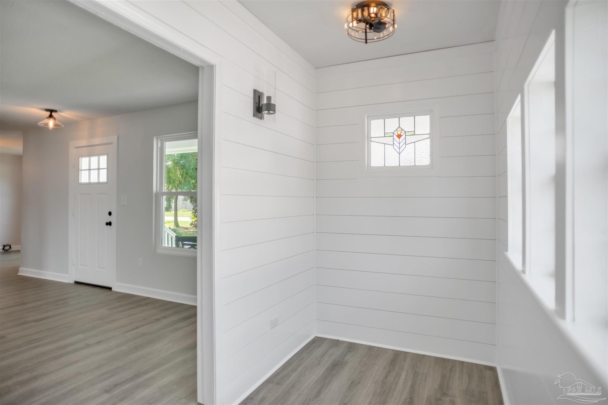 1421 Little Duck Cir