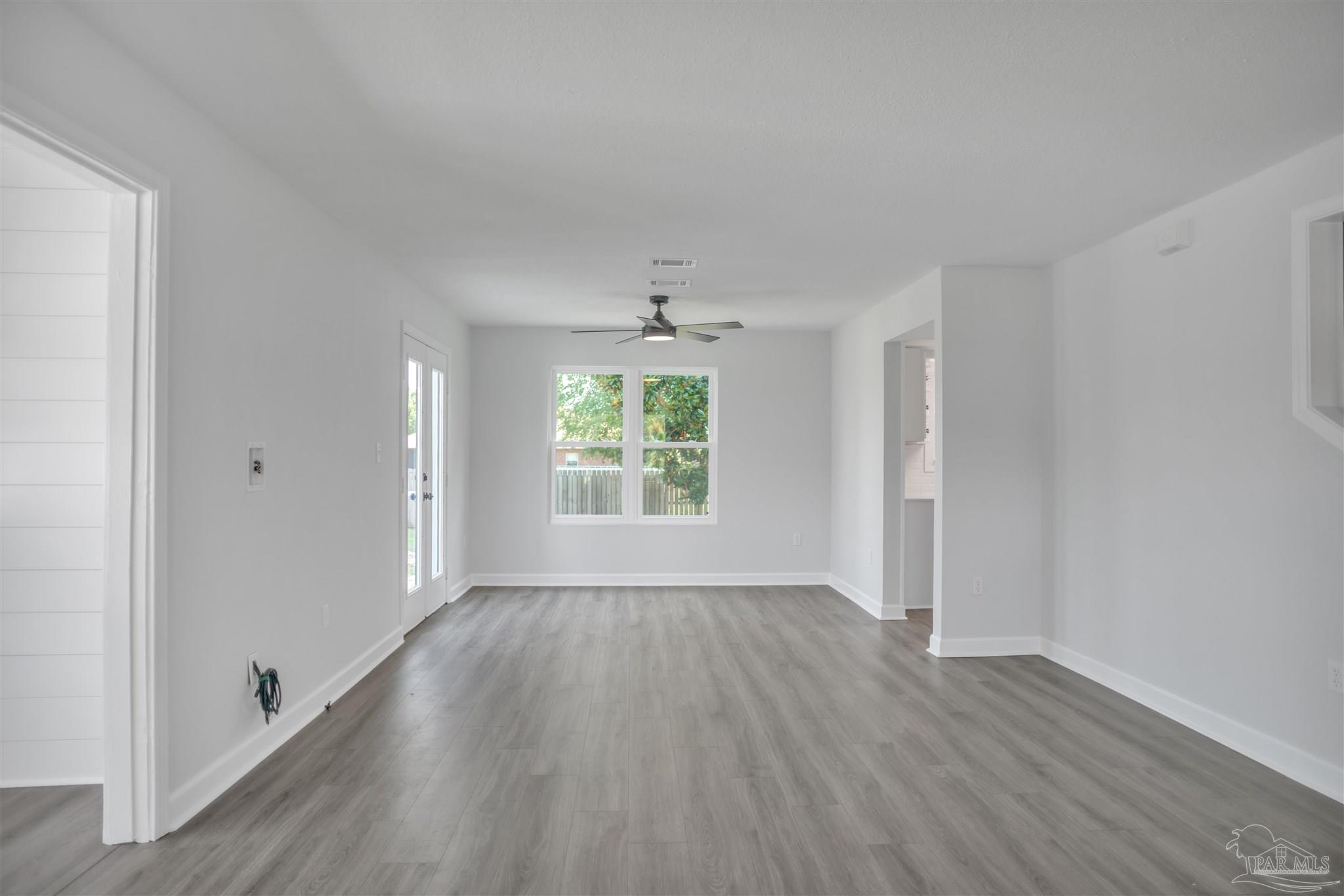 1421 Little Duck Cir