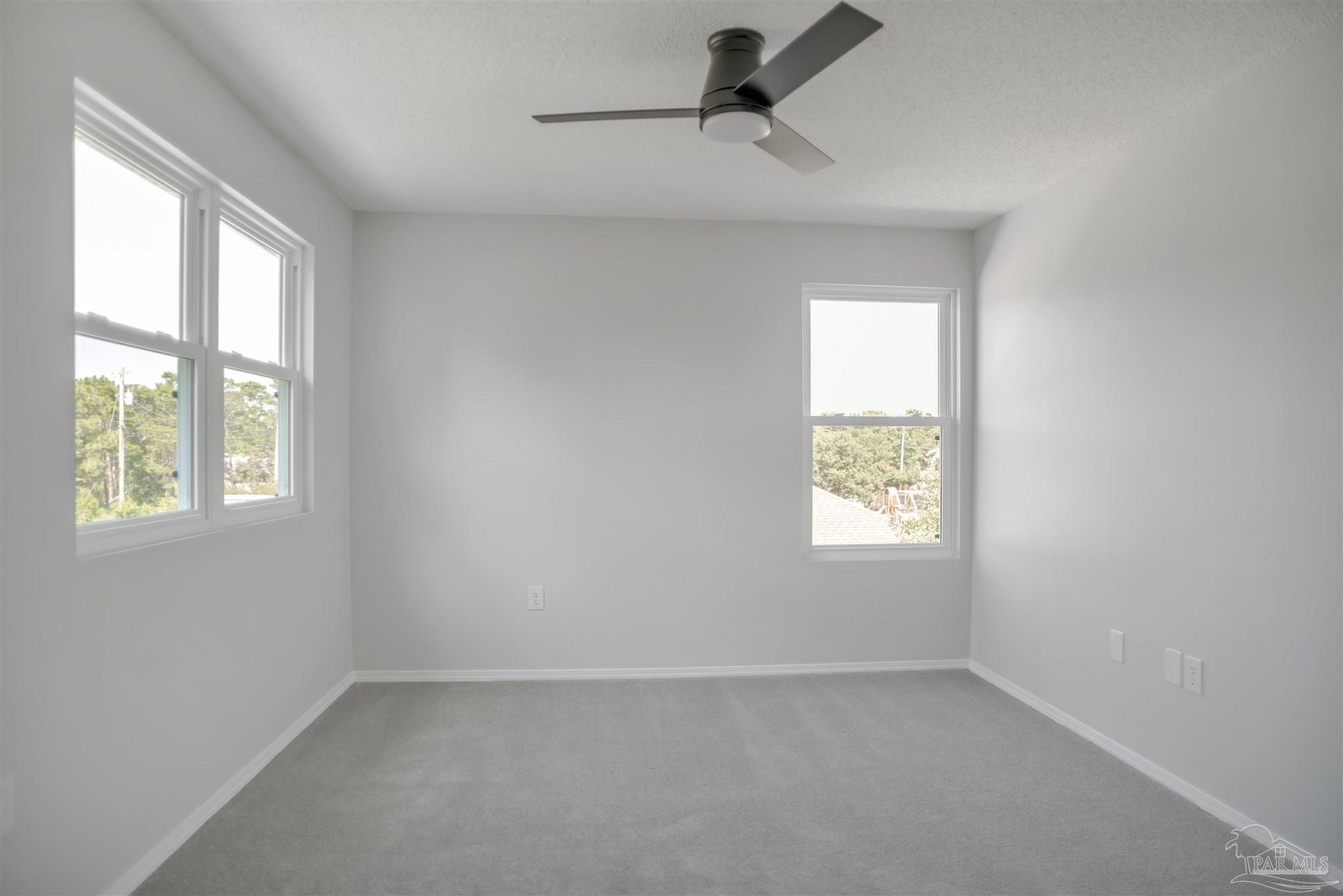 1421 Little Duck Cir