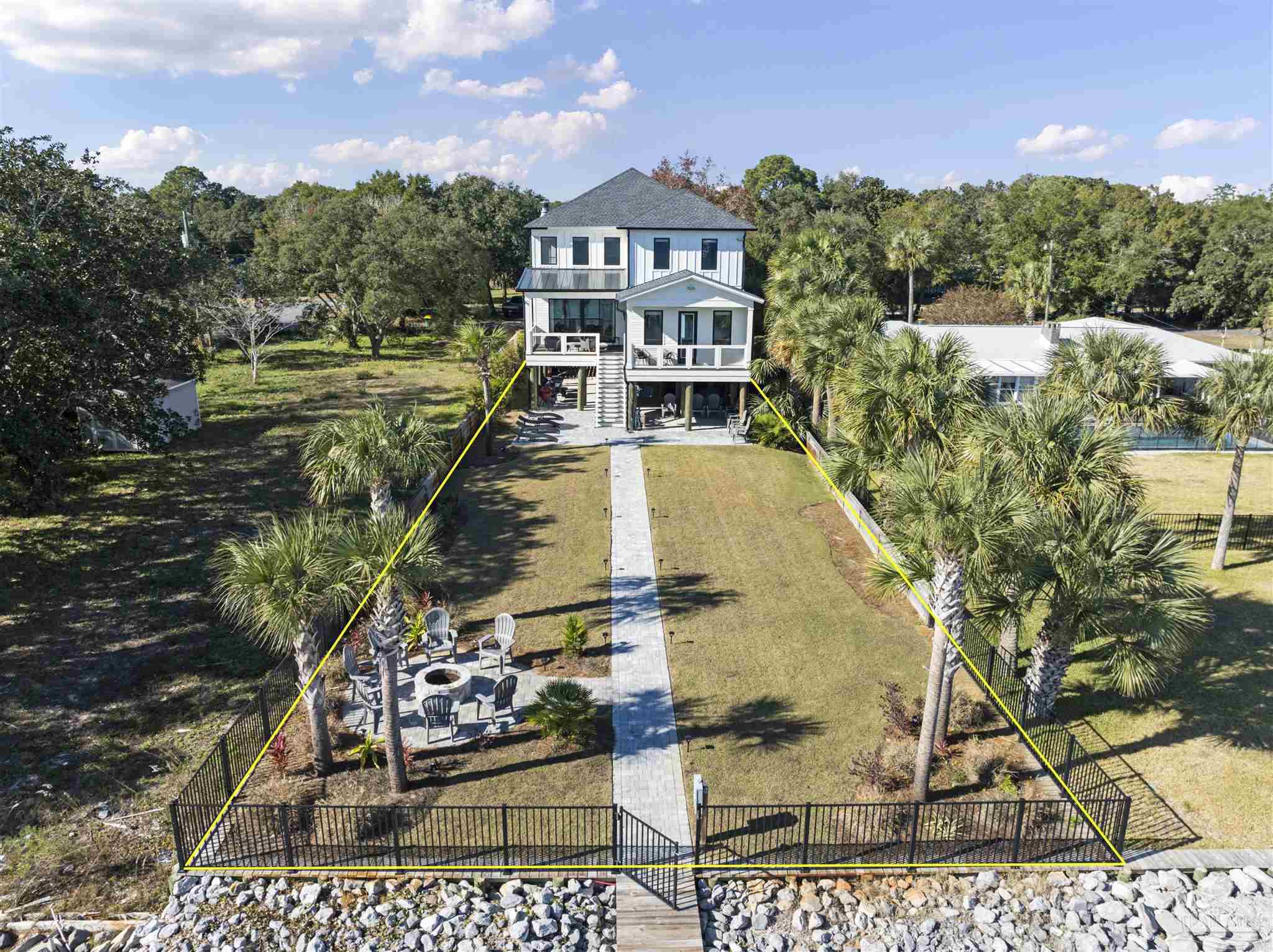 1101 NE Beachview Dr