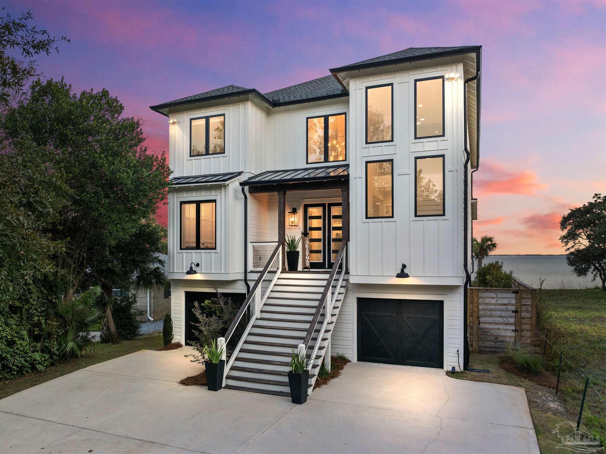 1101 NE Beachview Dr