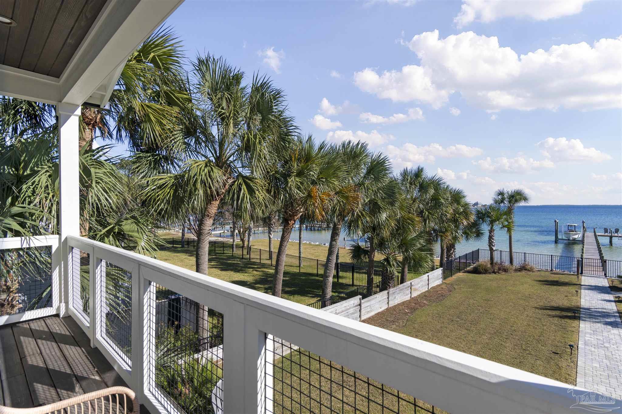 1101 NE Beachview Dr