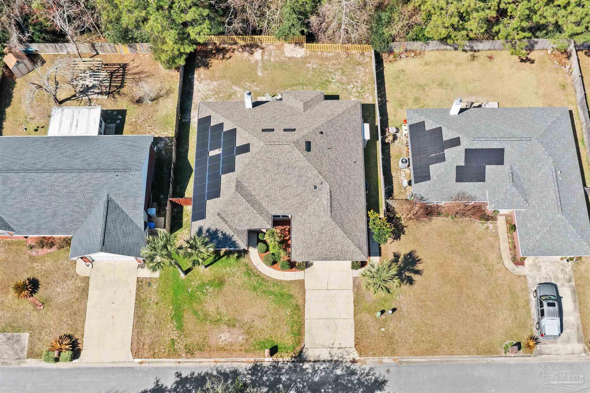 2427 Heritage Cir