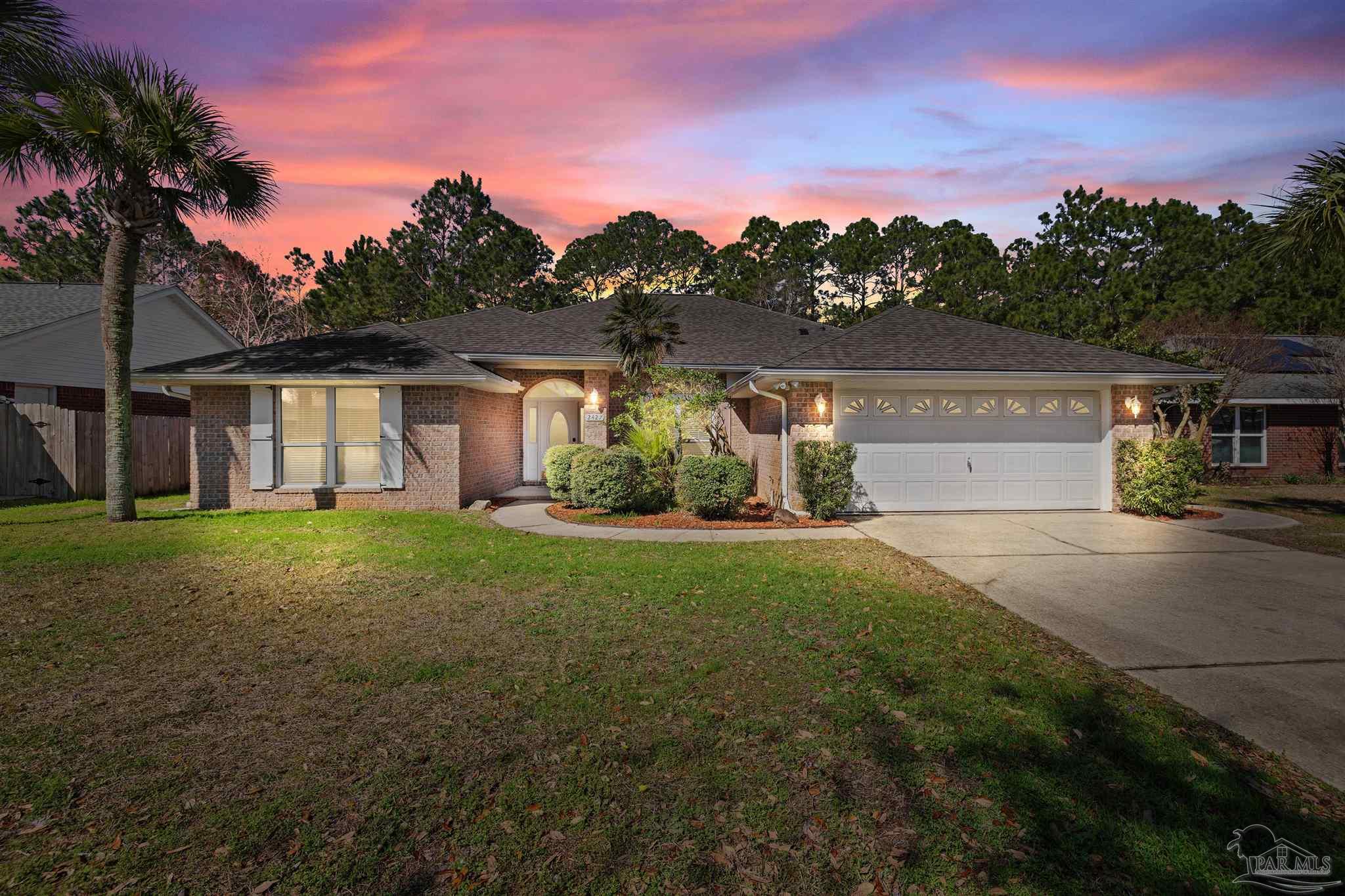 2427 Heritage Cir