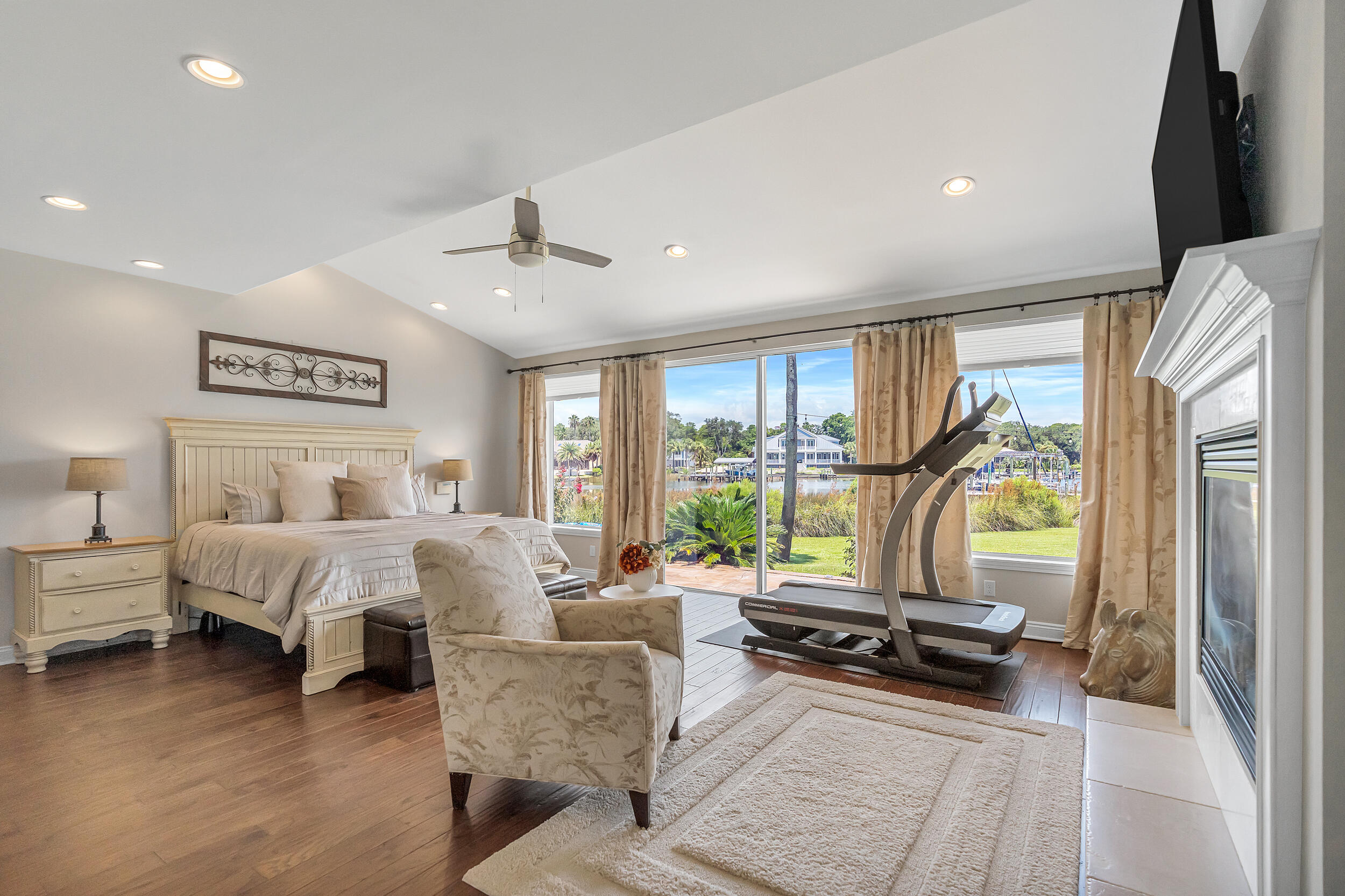 128 Indian Bayou Drive