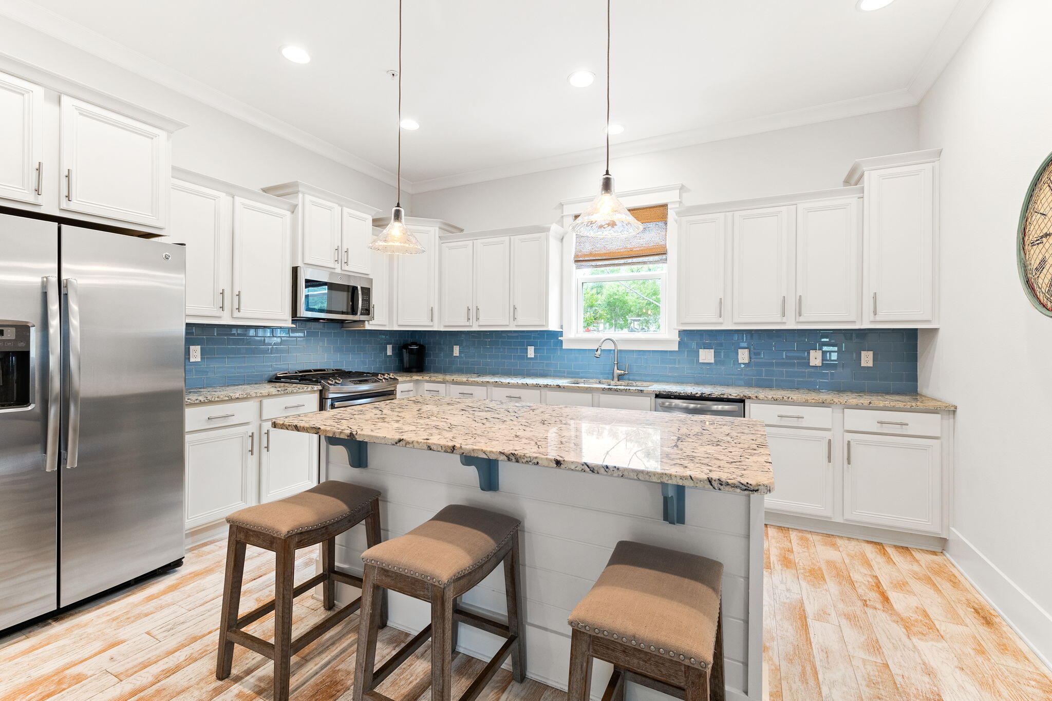 206 Gulfview Circle