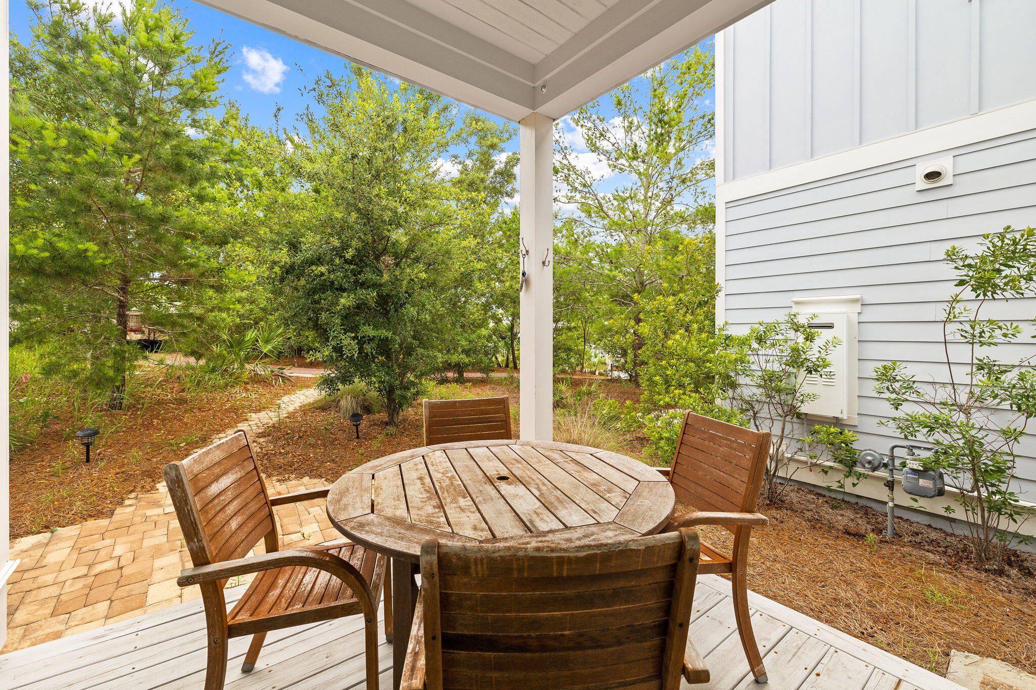 206 Gulfview Circle