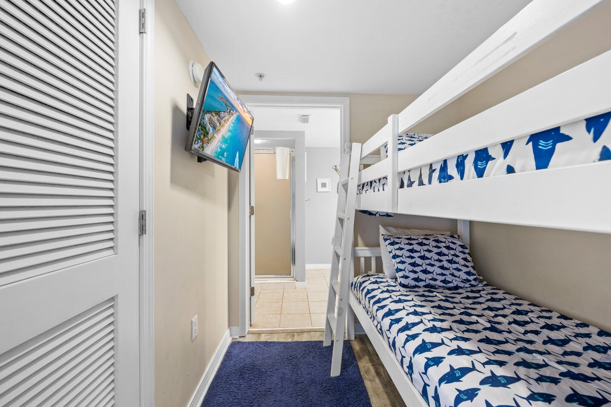 1322 SE Miracle Strip Parkway, 402