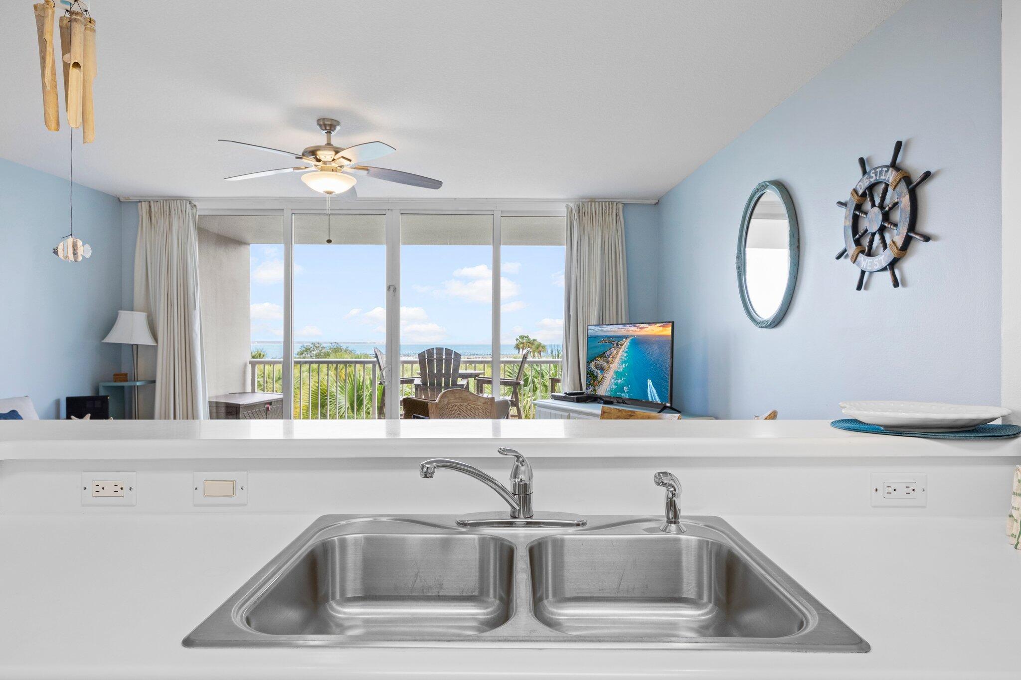 1322 SE Miracle Strip Parkway, 402