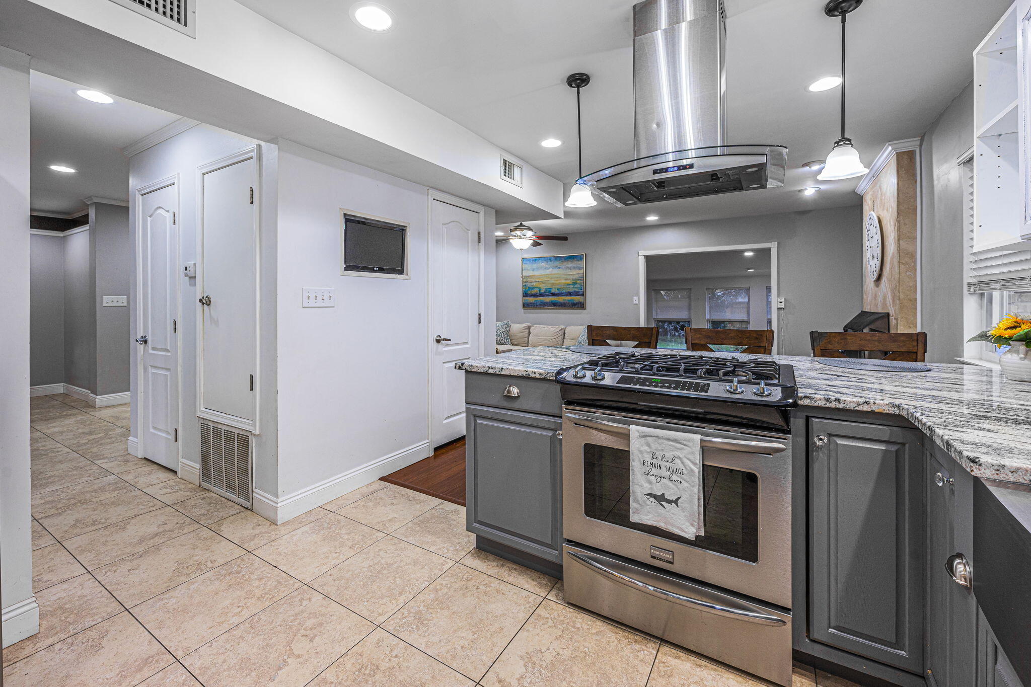 39 Magnolia Avenue