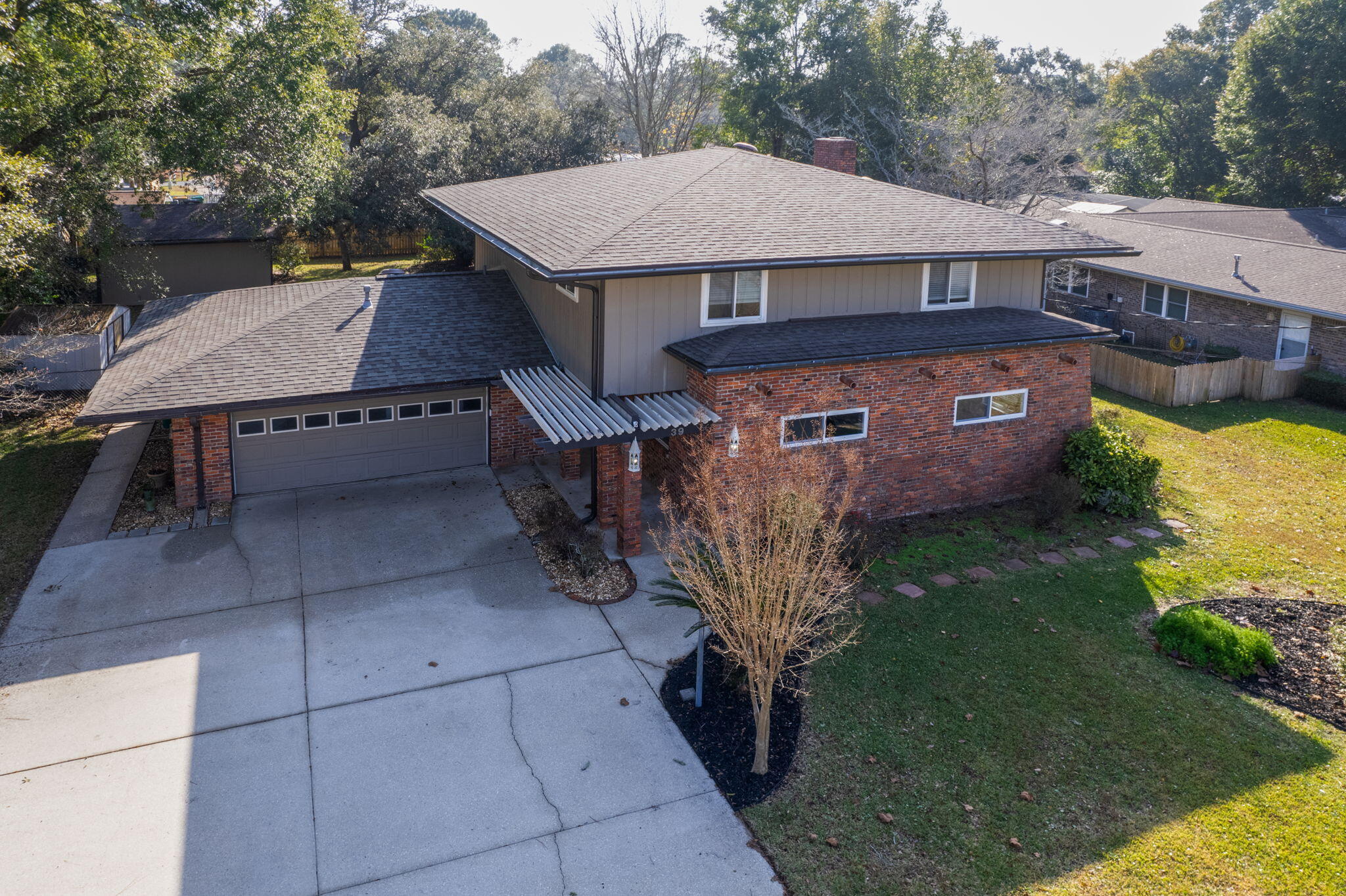 39 Magnolia Avenue