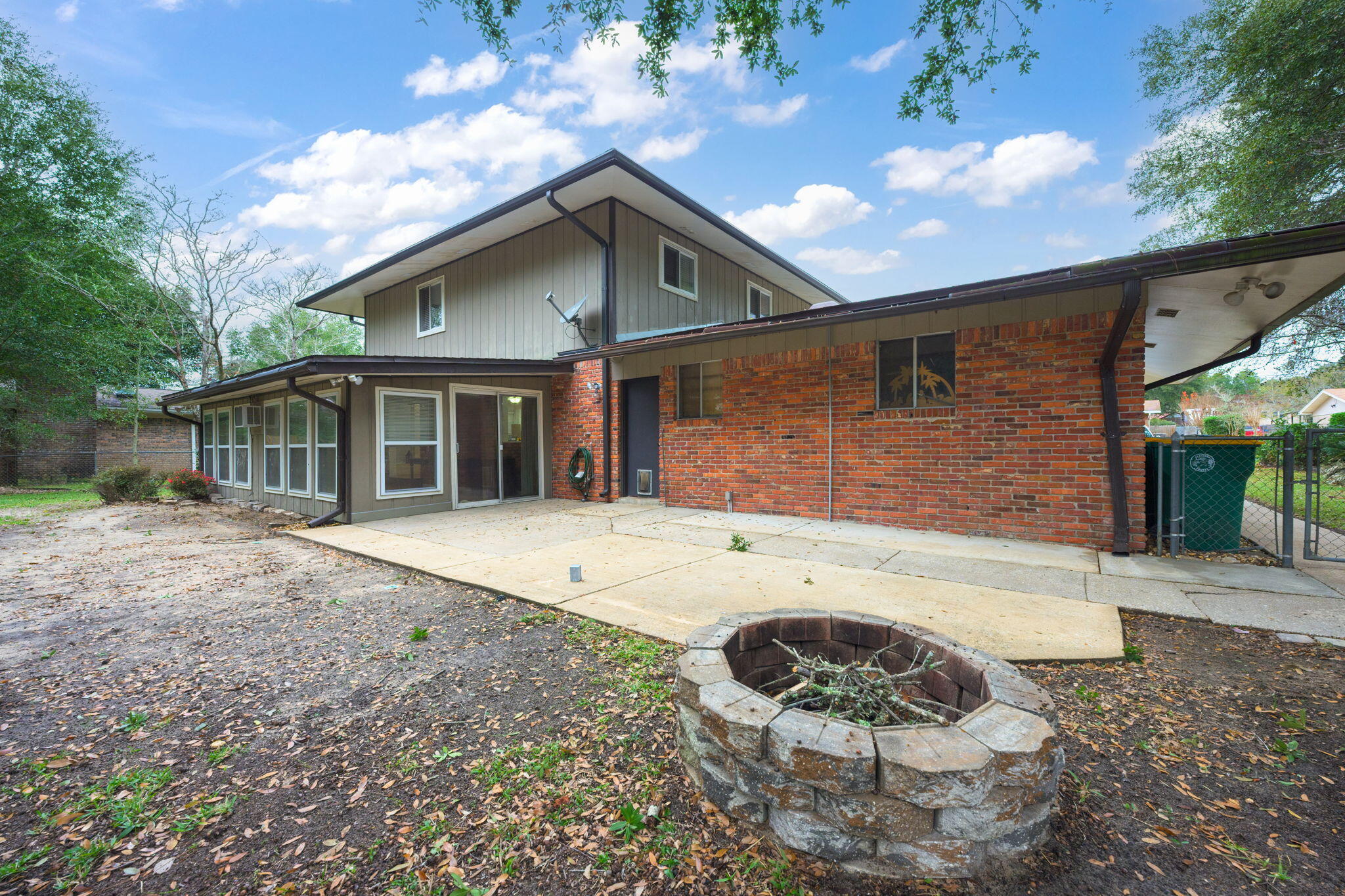 39 Magnolia Avenue