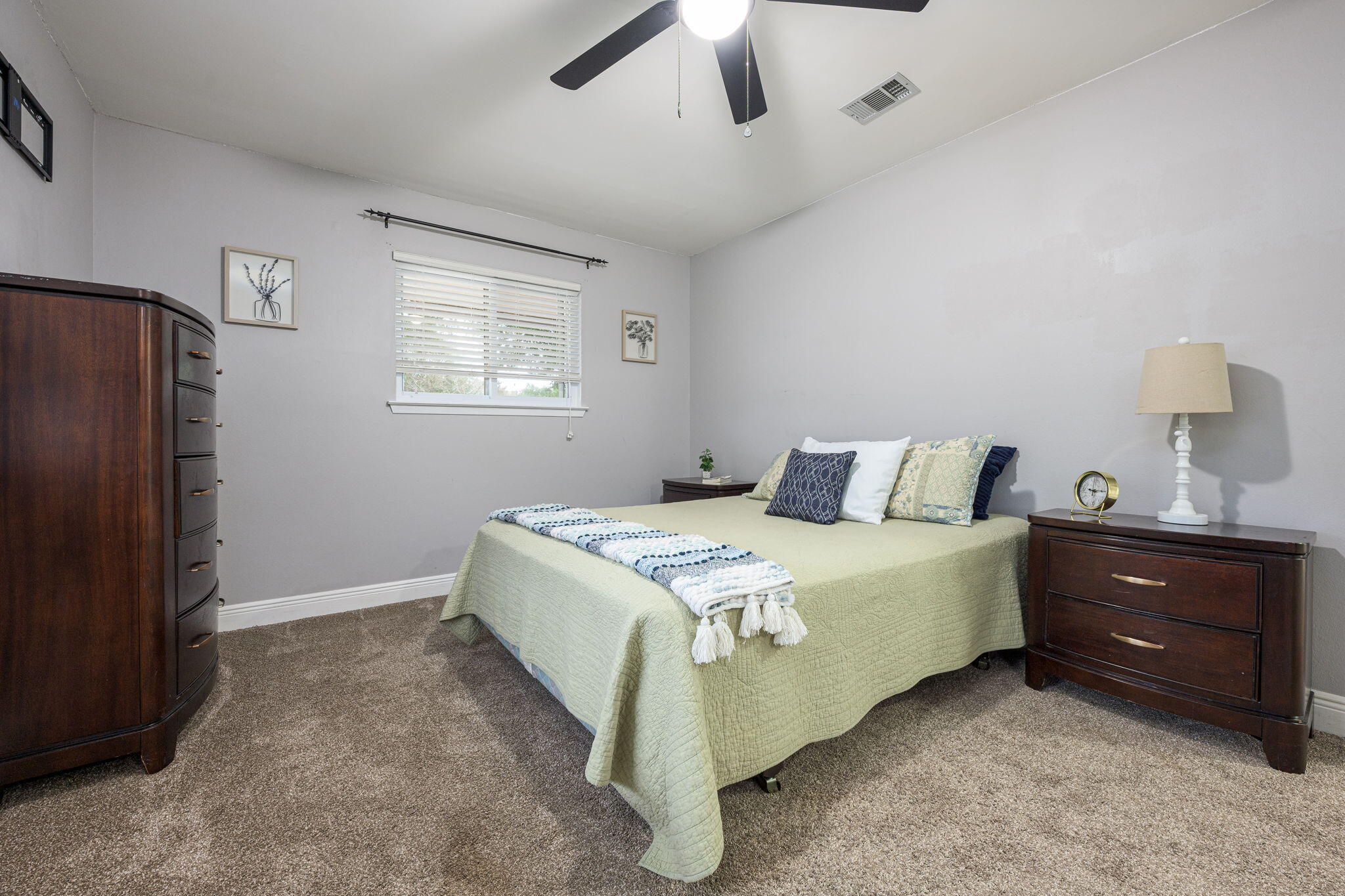 39 Magnolia Avenue