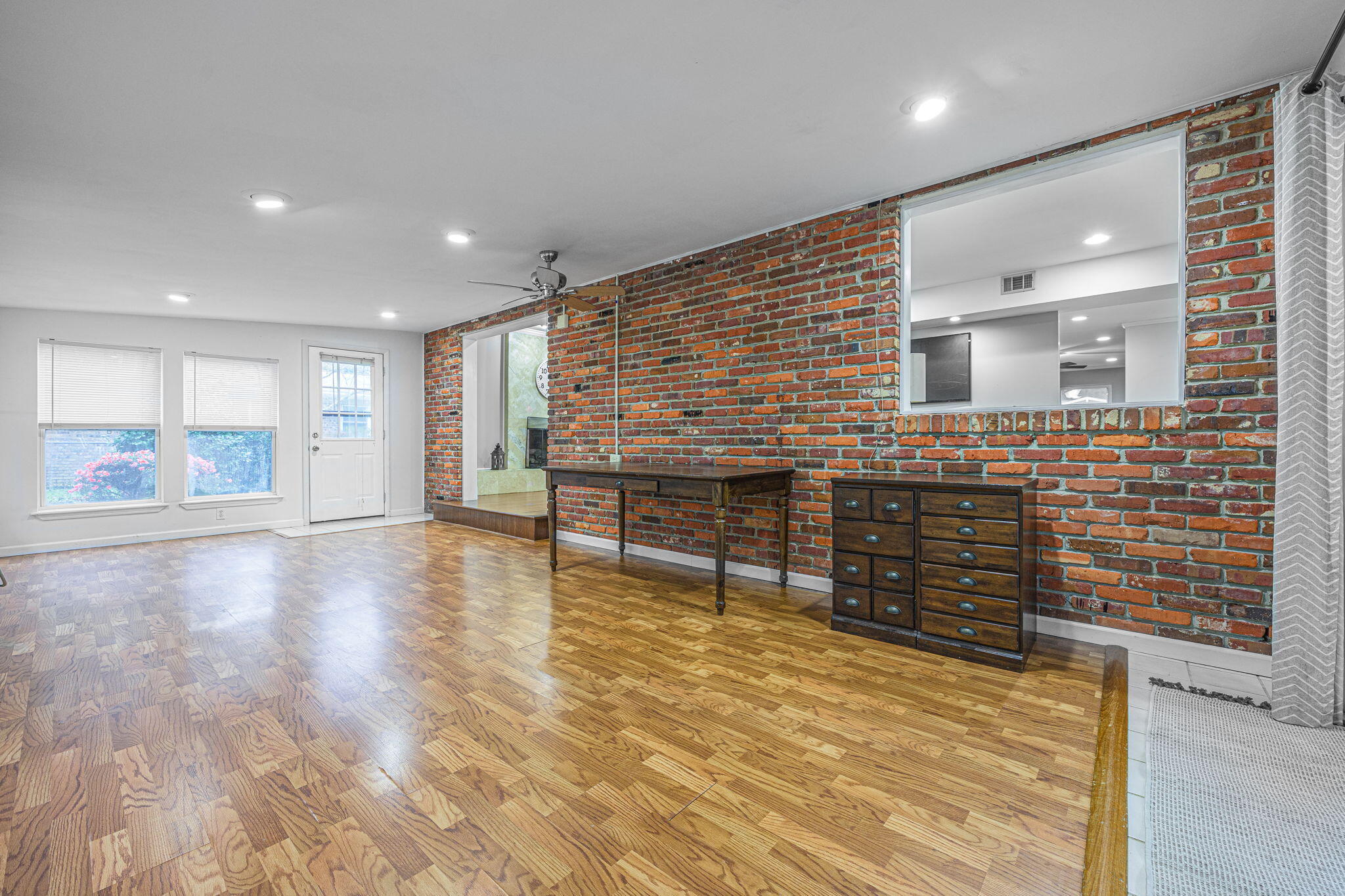 39 Magnolia Avenue