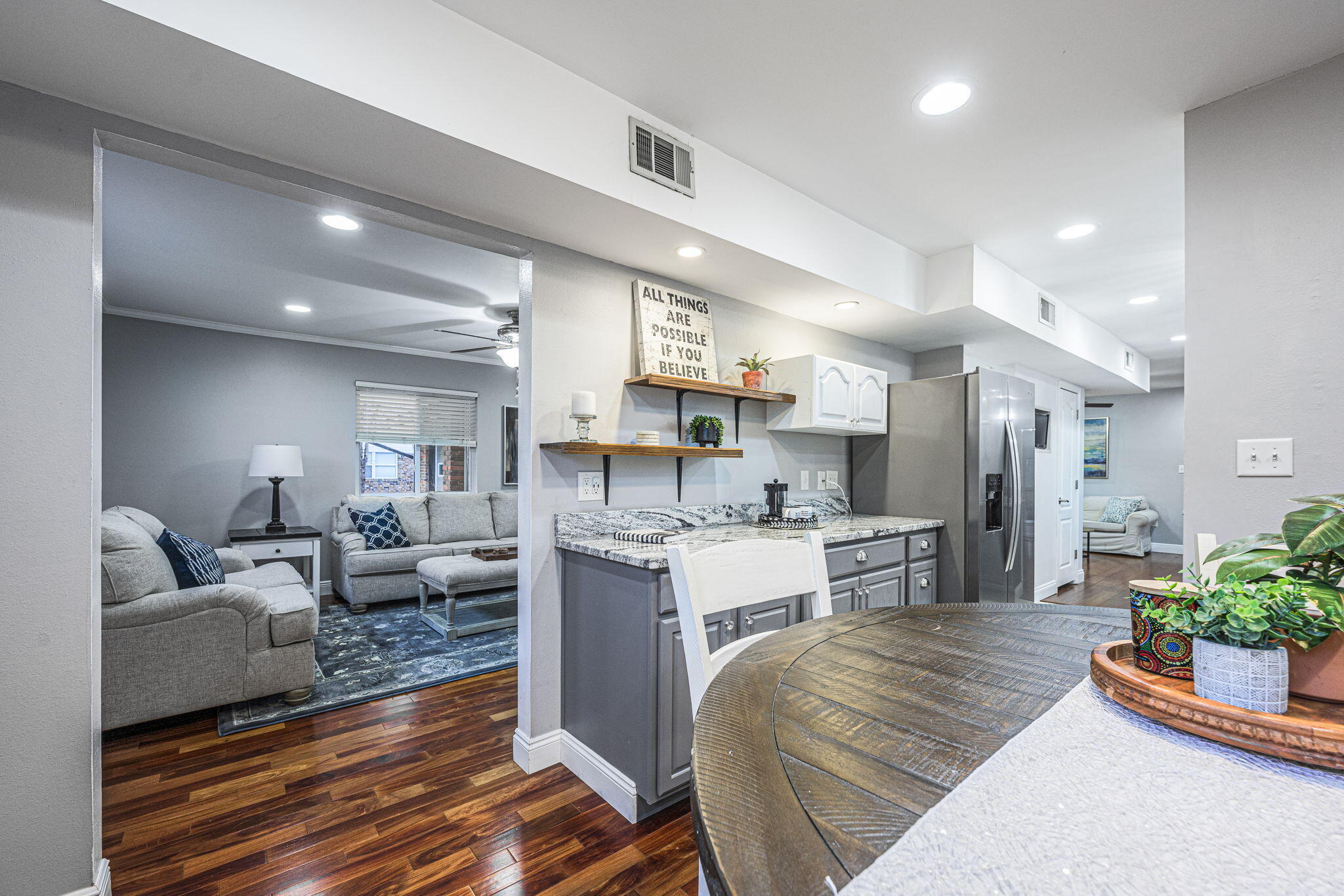 39 Magnolia Avenue