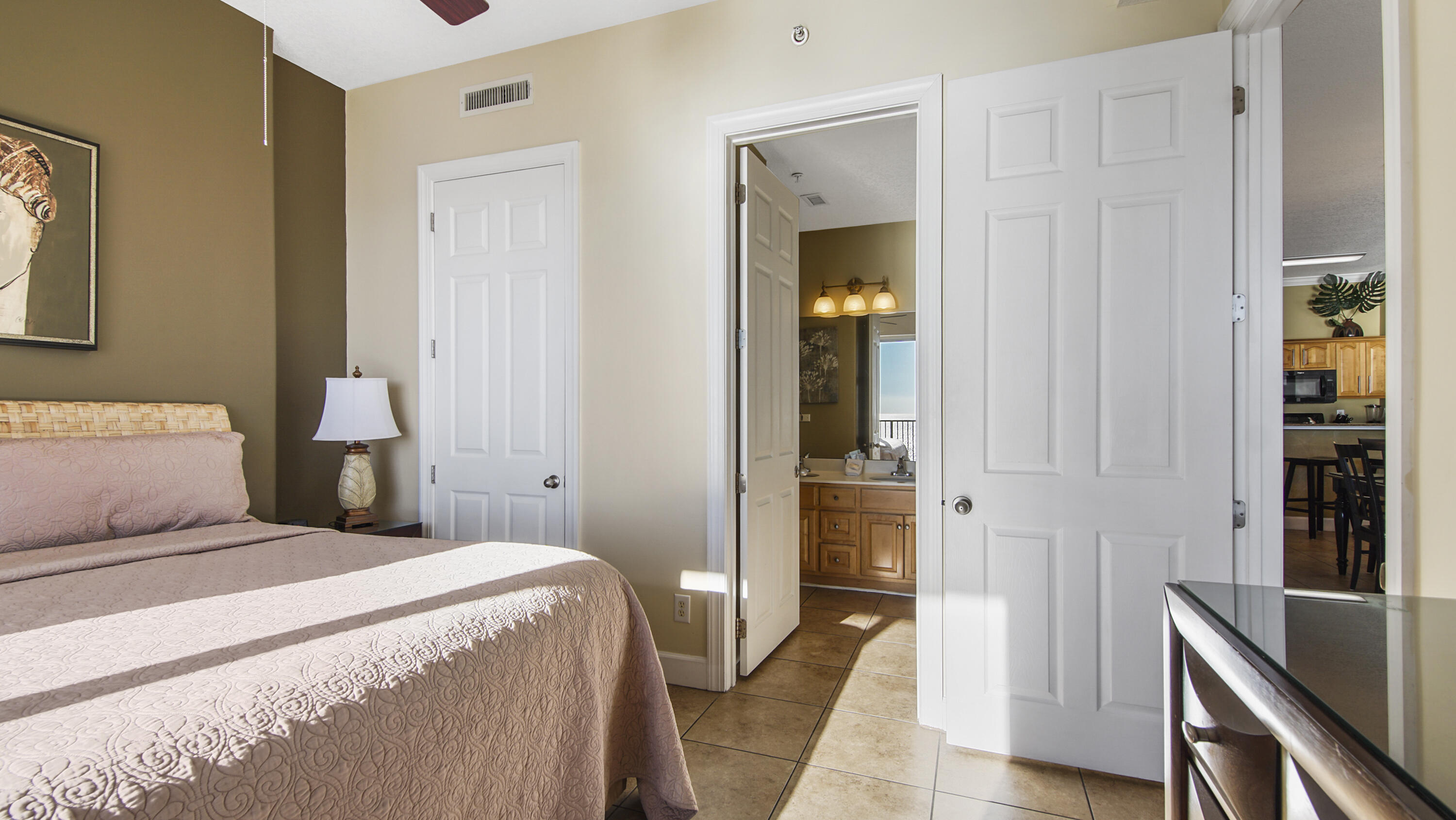 14415 Front Beach Road, 2301