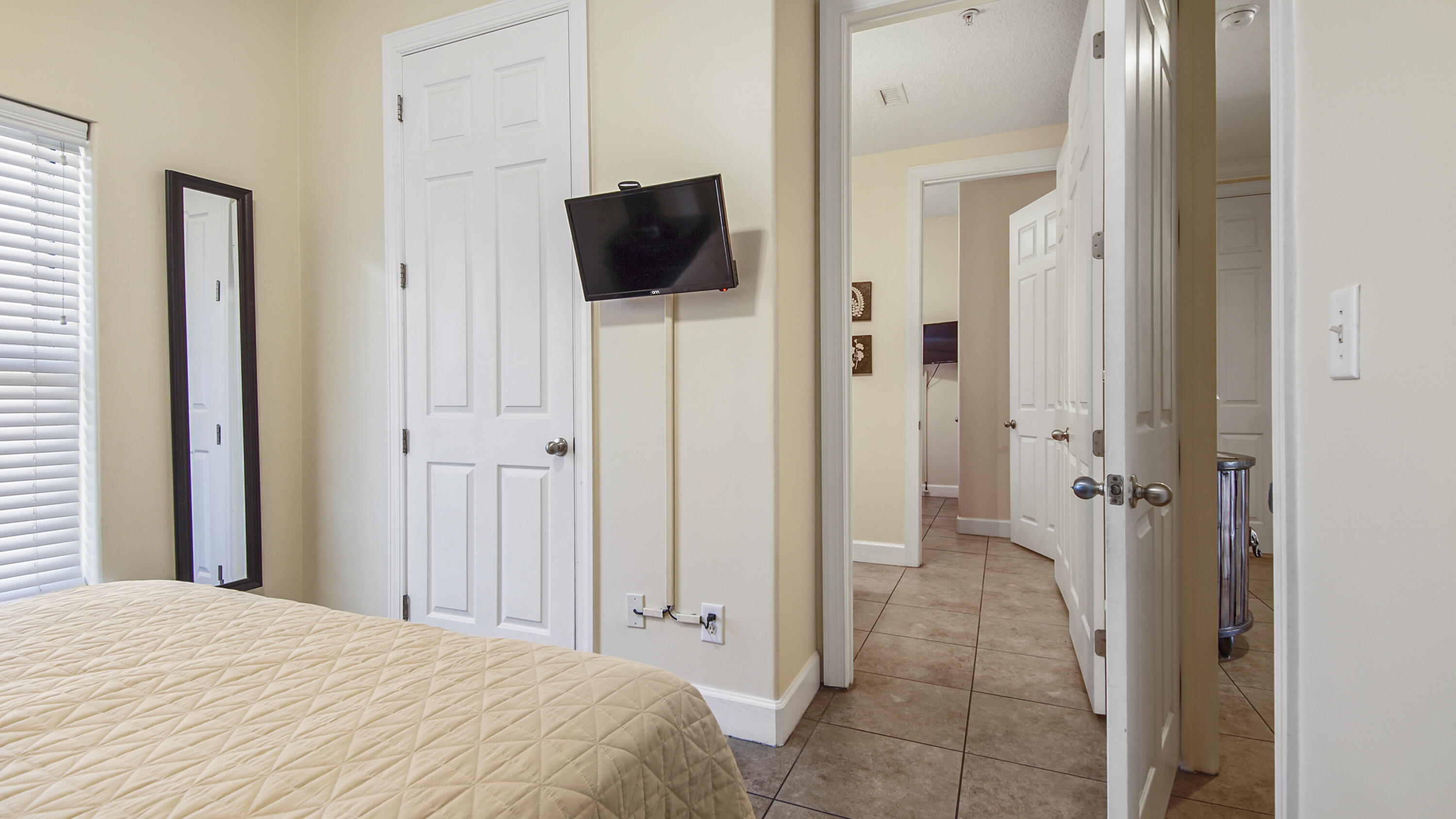 14415 Front Beach Road, 2301