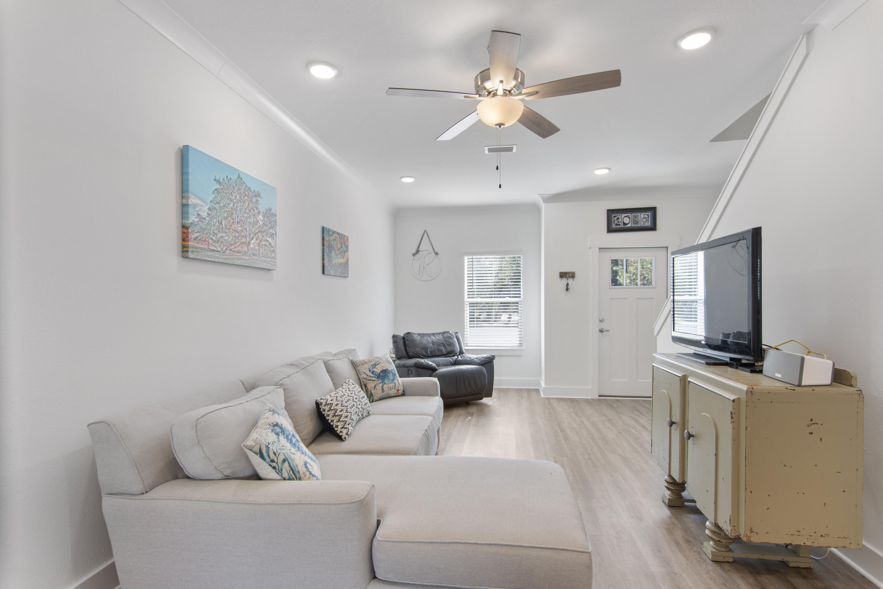 16 Date Palm Lane