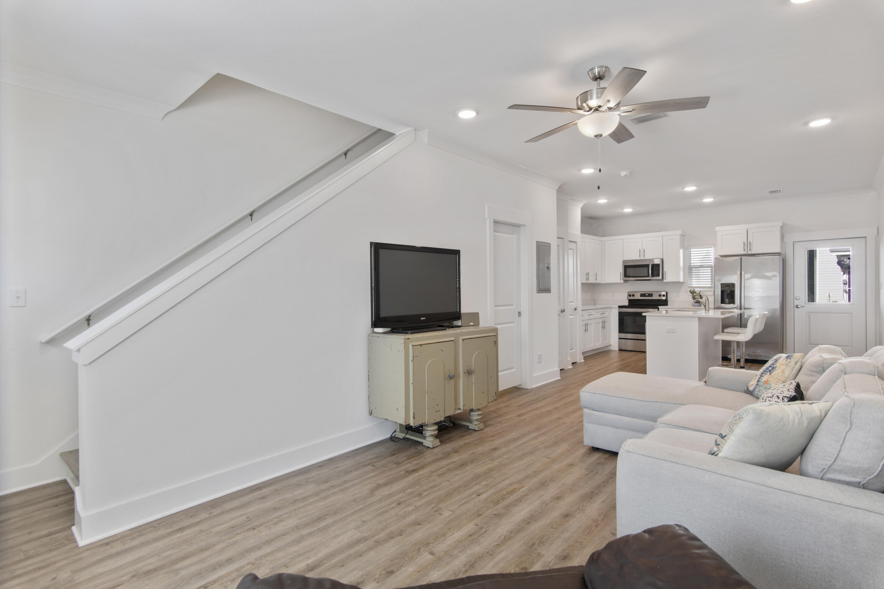 16 Date Palm Lane