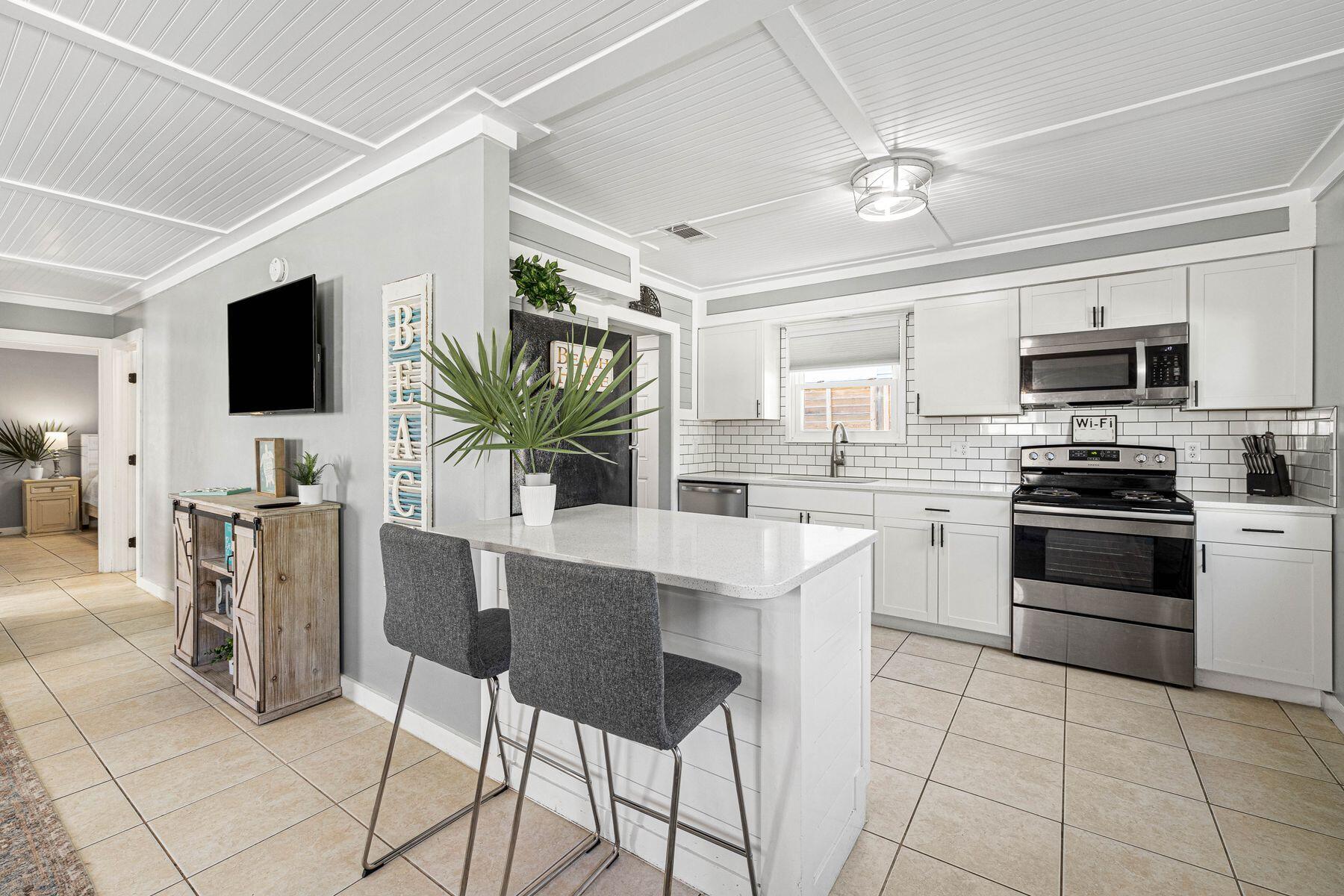 21507 Pompano Avenue