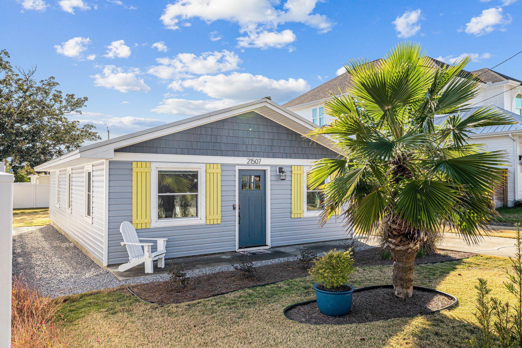 21507 Pompano Avenue