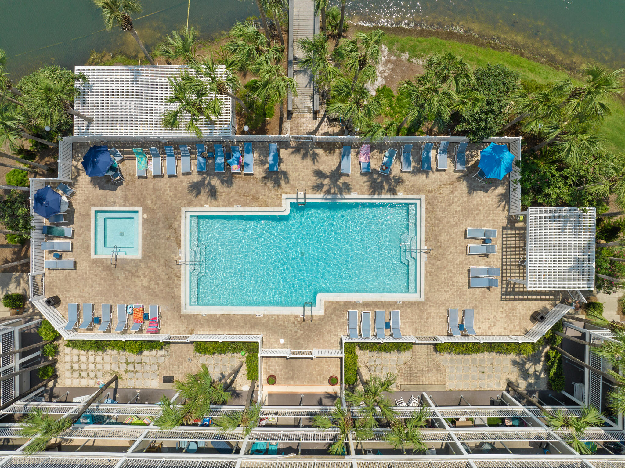 1740 S County Hwy 393, 101