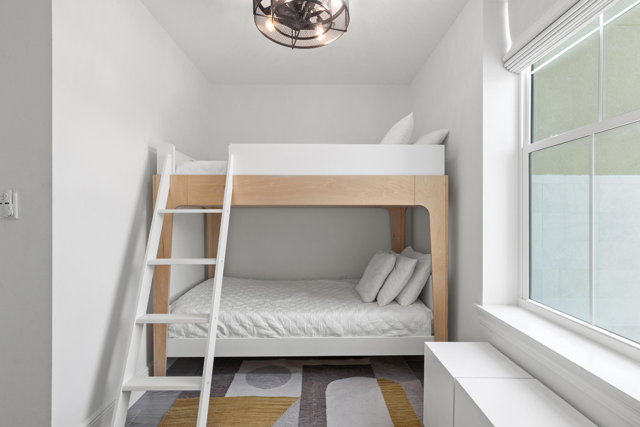 1740 S County Hwy 393, 101