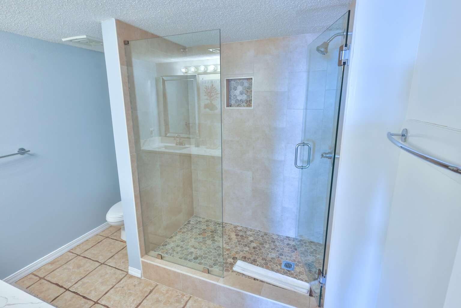 376 Santa Rosa Boulevard UNIT 202