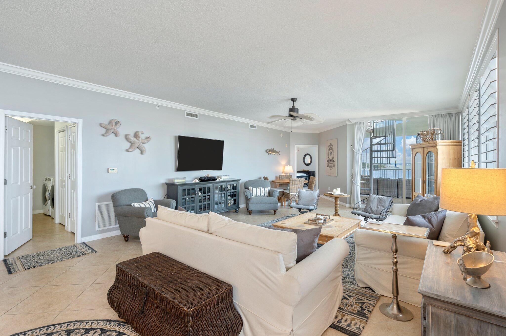 1328 SW Miracle Strip Pkwy PH01