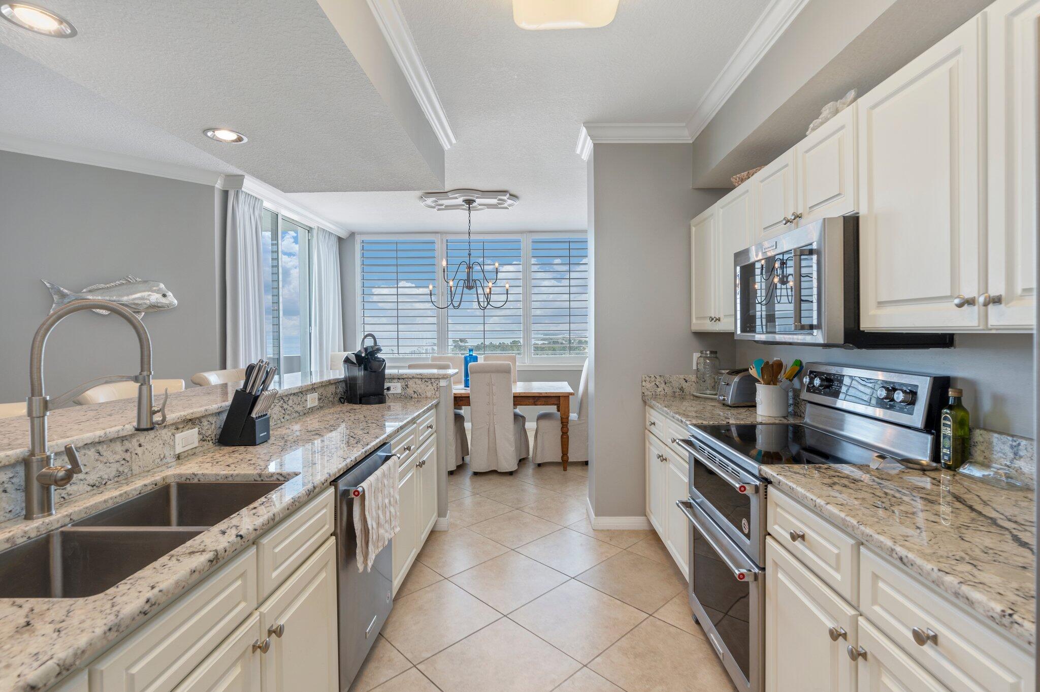 1328 SW Miracle Strip Pkwy PH01