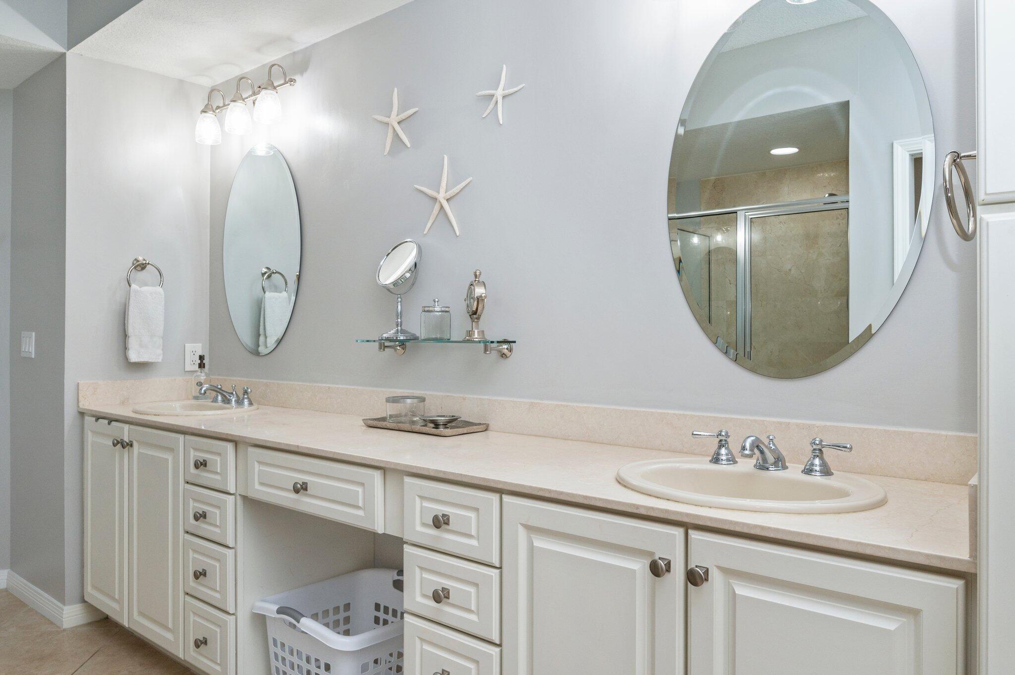 1328 SW Miracle Strip Pkwy PH01